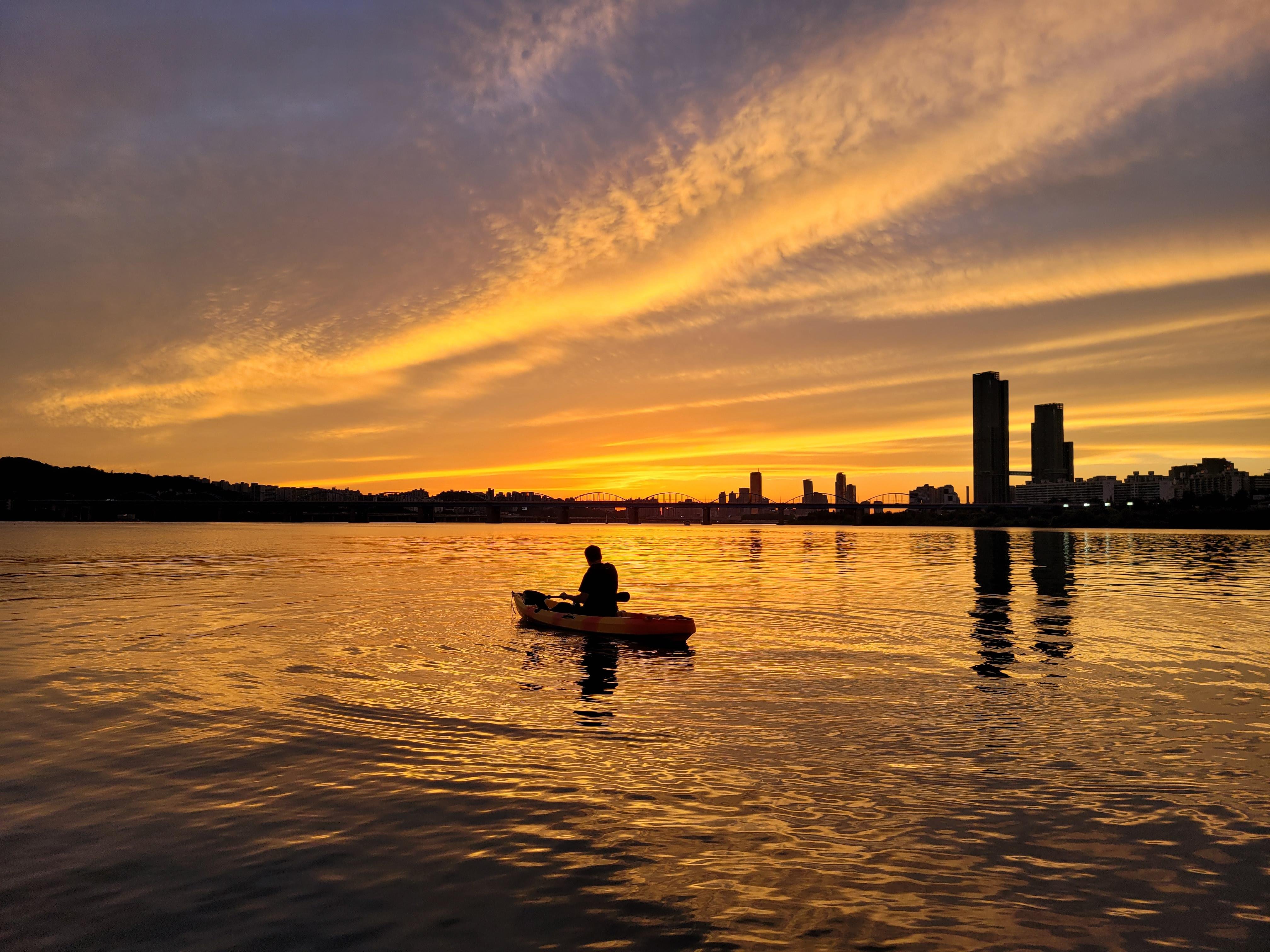 Han River Kayak Experience in Seoul