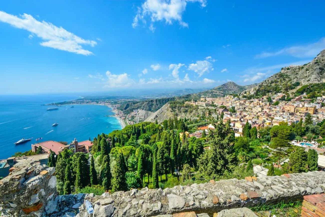 Private Walking Tour of Taormina's Historic Landmarks