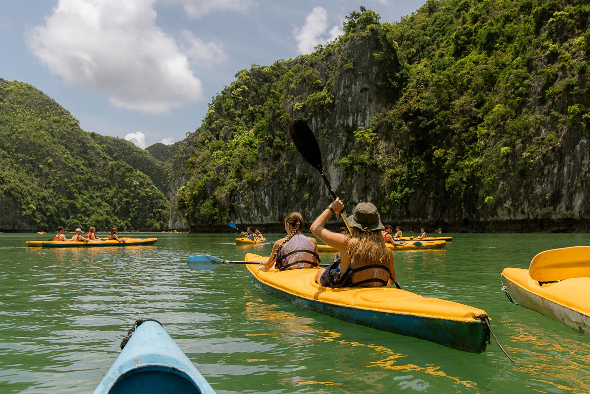 Cat Ba: Lan Ha & Ha Long Bay Kayak & Snorkel Boat Tour - 2026 (Verified Reviews)