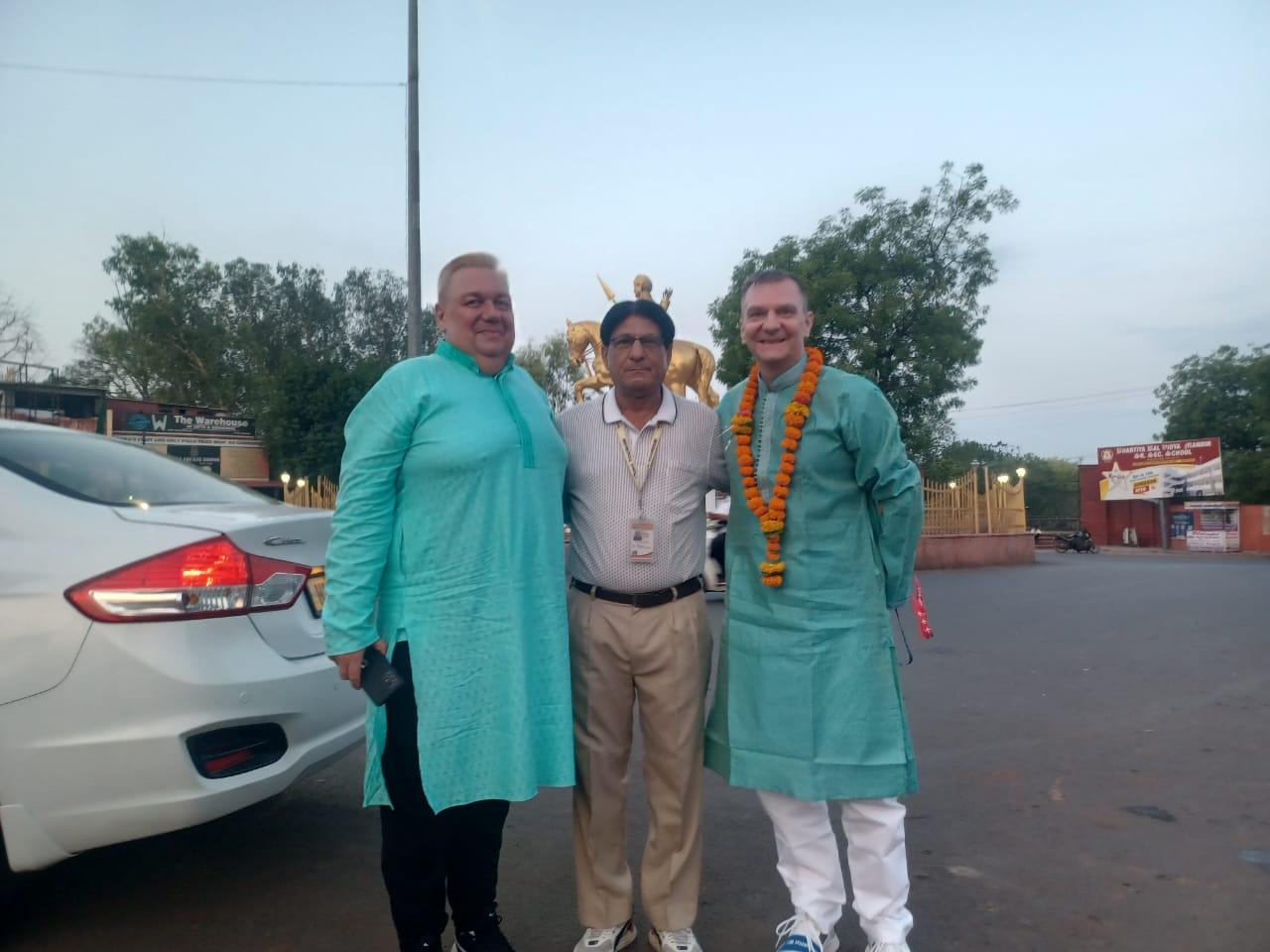 Delhi to Taj Mahal & Agra Private Day Tour with Marriott Lunch