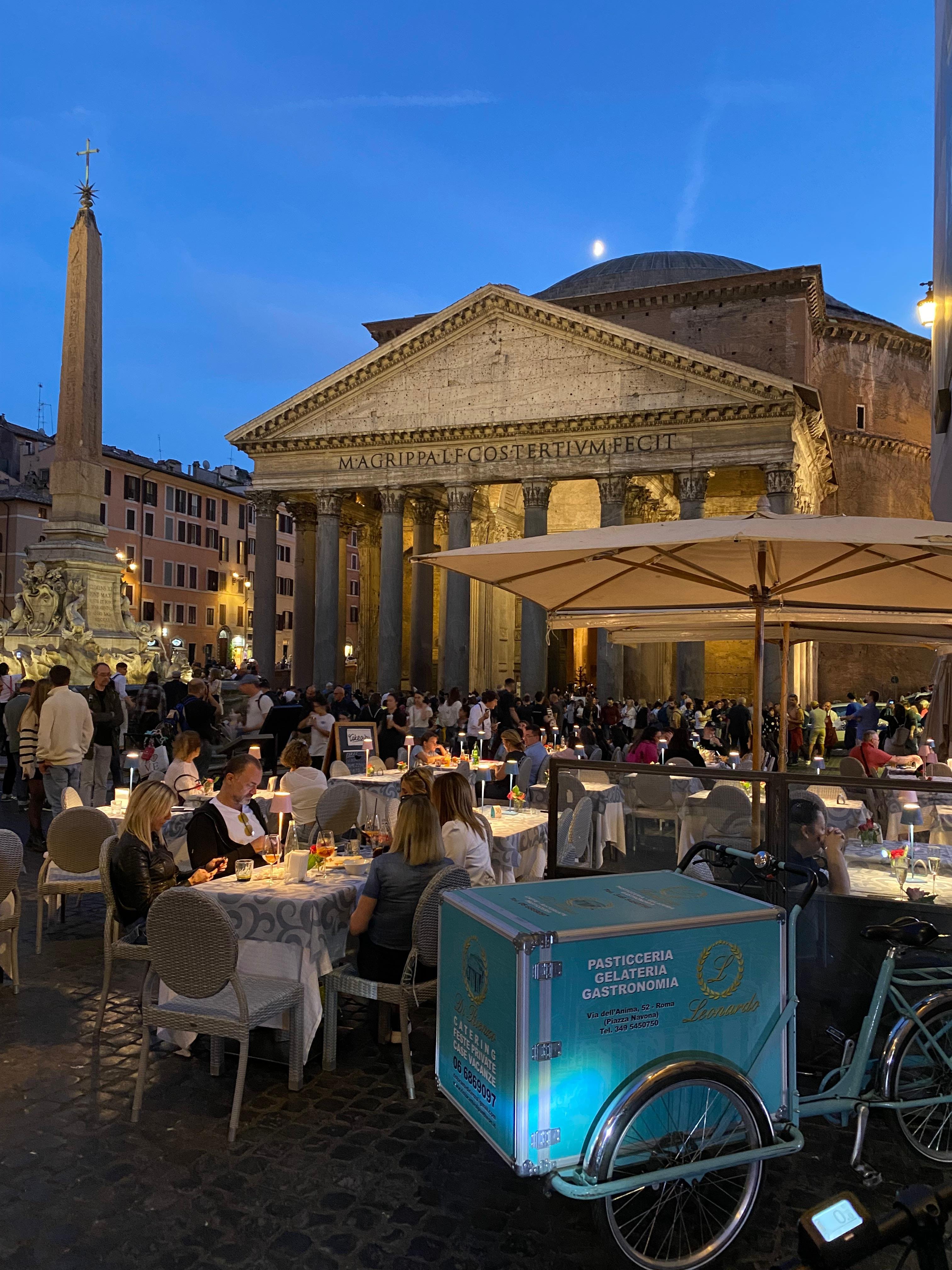 Rome night bike tour e-bike lit monuments evening — image 10