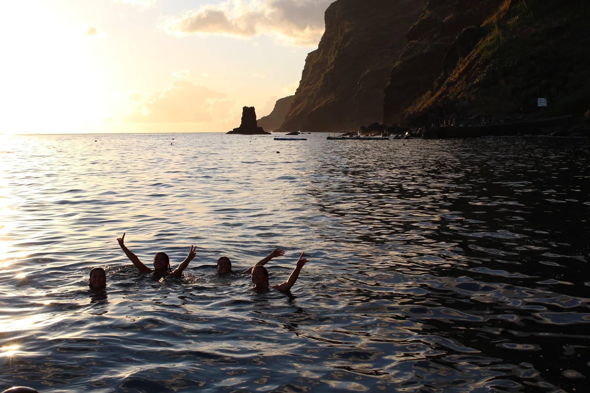 Madeira Sunset Cruise with Buffet Dinner & Snorkeling