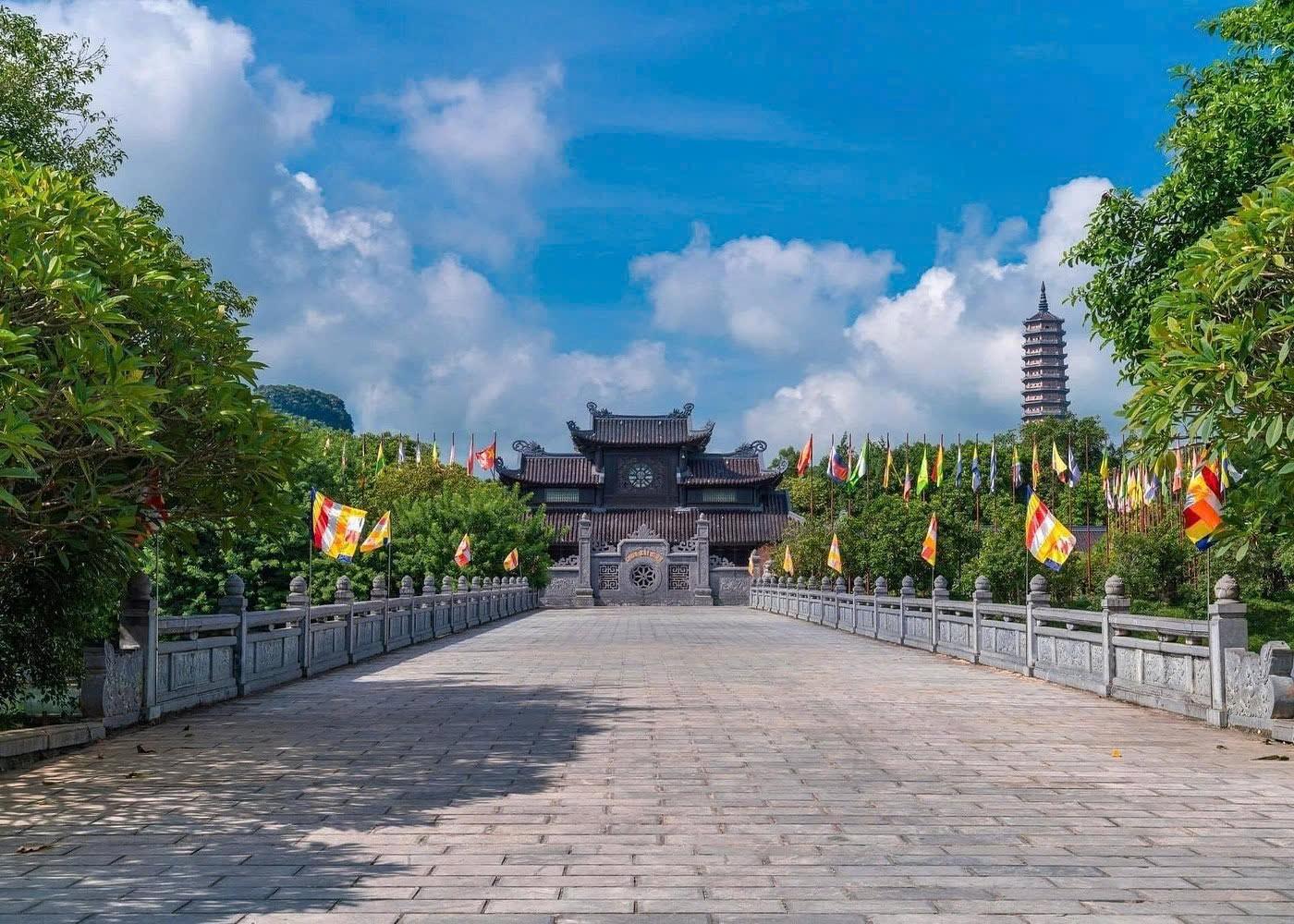Ninh Binh Private Full-Day Tour from Hanoi or Ninh Binh