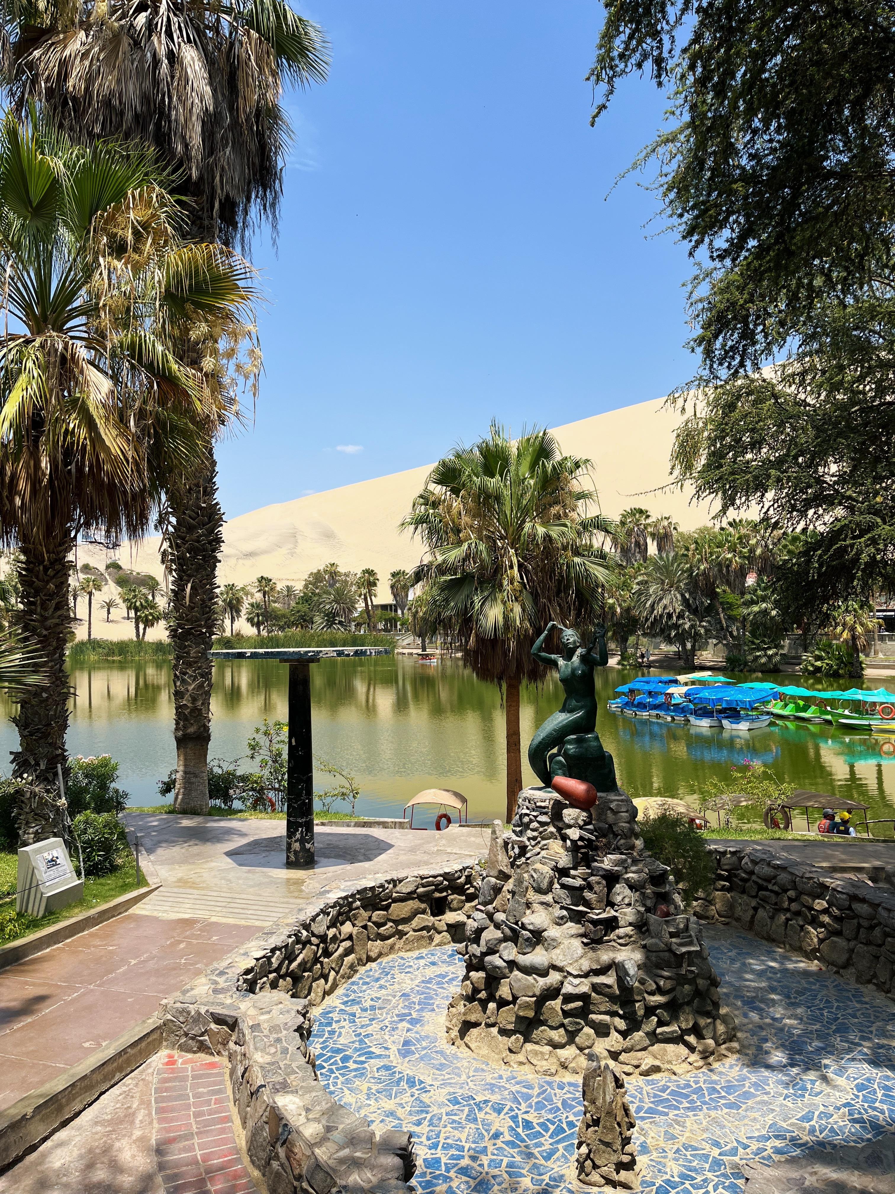 Aventura en Paracas y Huacachina: Islas, Dunas y Puesta de Sol en el Desierto