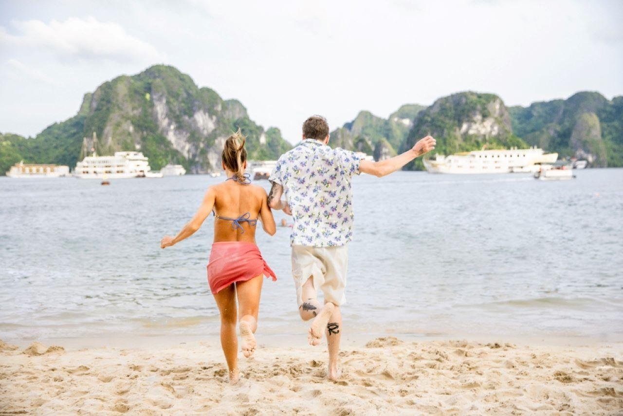 Ha Long & Lan Ha Bay 2-Day 5-Star Balcony Cruise