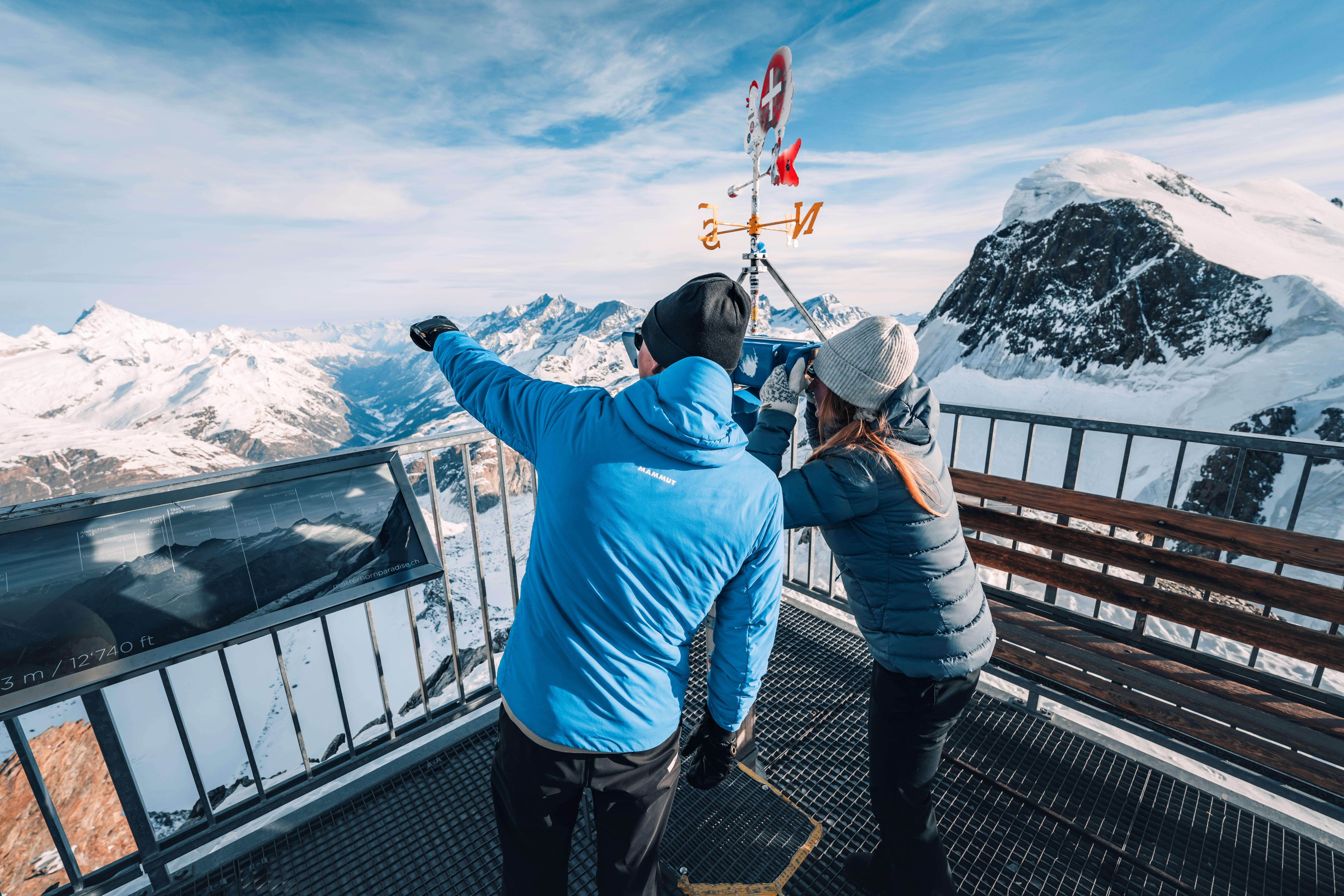 Testa Grigia cable car - border station above Zermatt and Cervinia — image 3