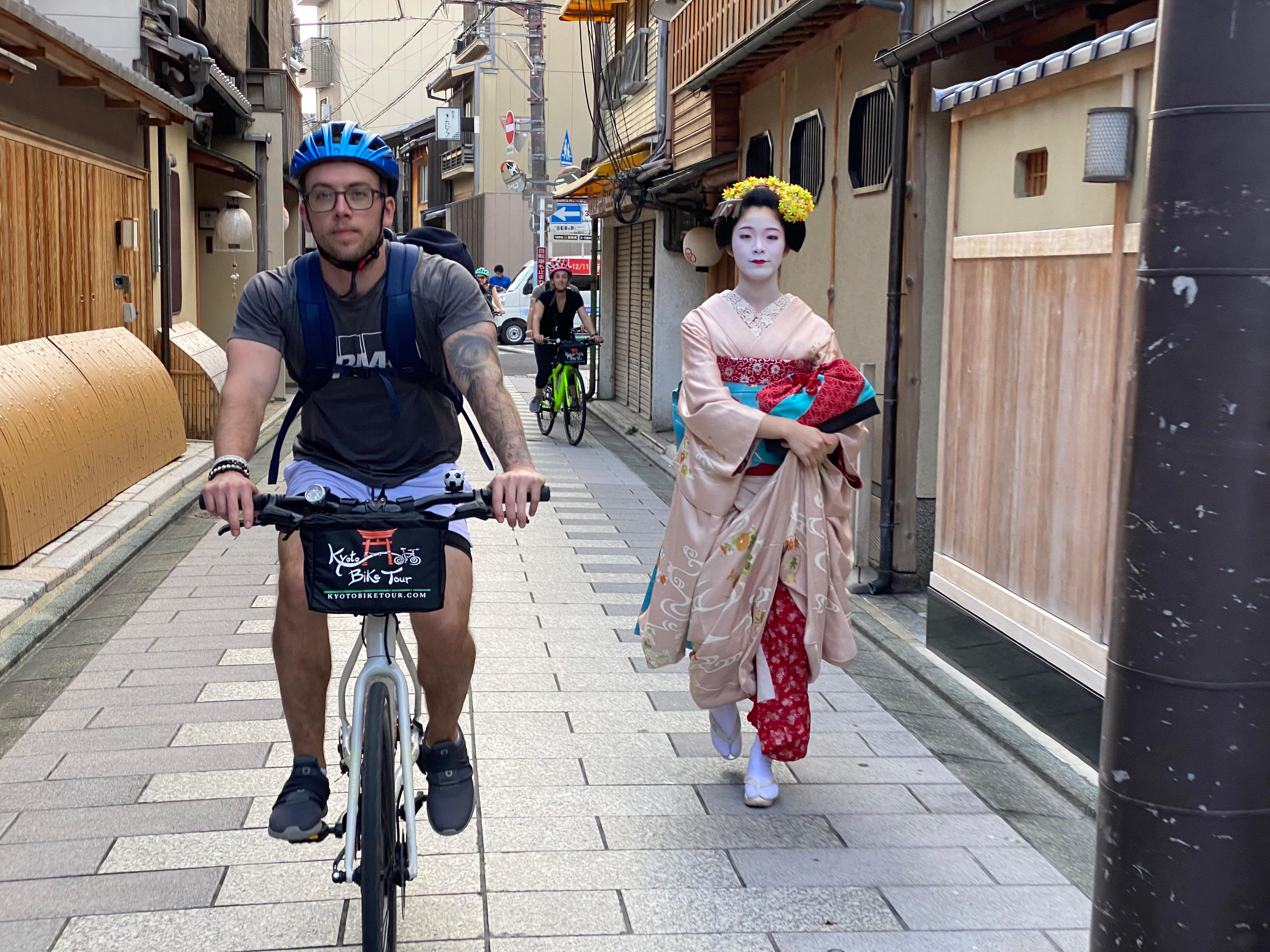 Kyoto Full-Day Cycling Adventure with Lunch