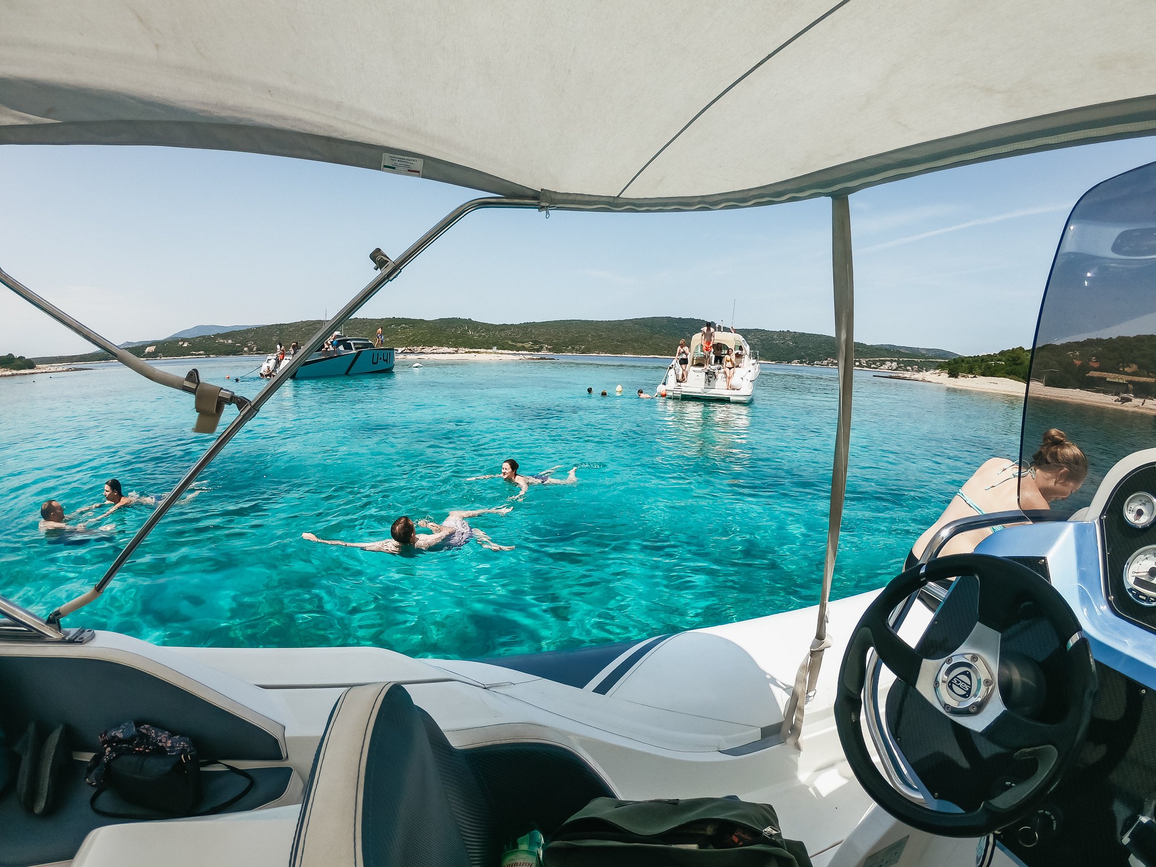 Split: 5-Island Speedboat Adventure with Blue Cave & Hvar
