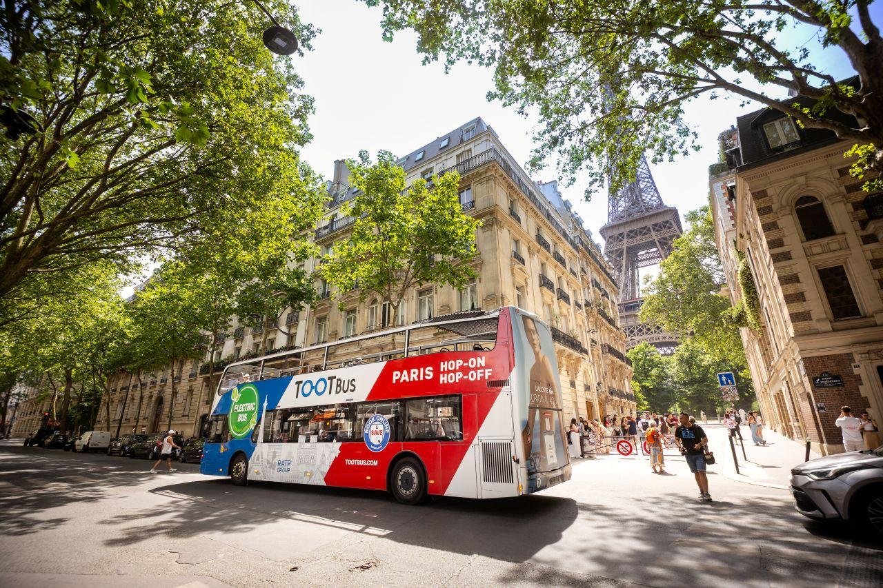 Paris: Hop-On Hop-Off Bus & Seine Cruise Discovery Bundle