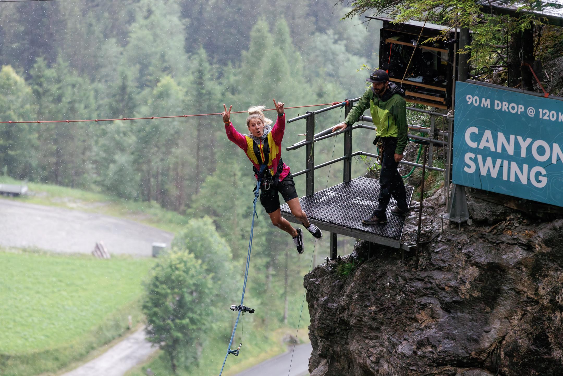Grindelwald Canyon Swing Experience