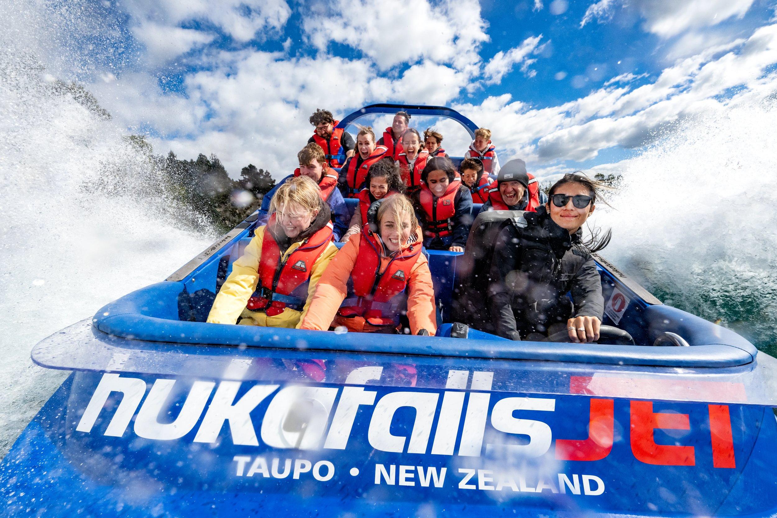 Taupō Jet Boat Ride to Huka Falls