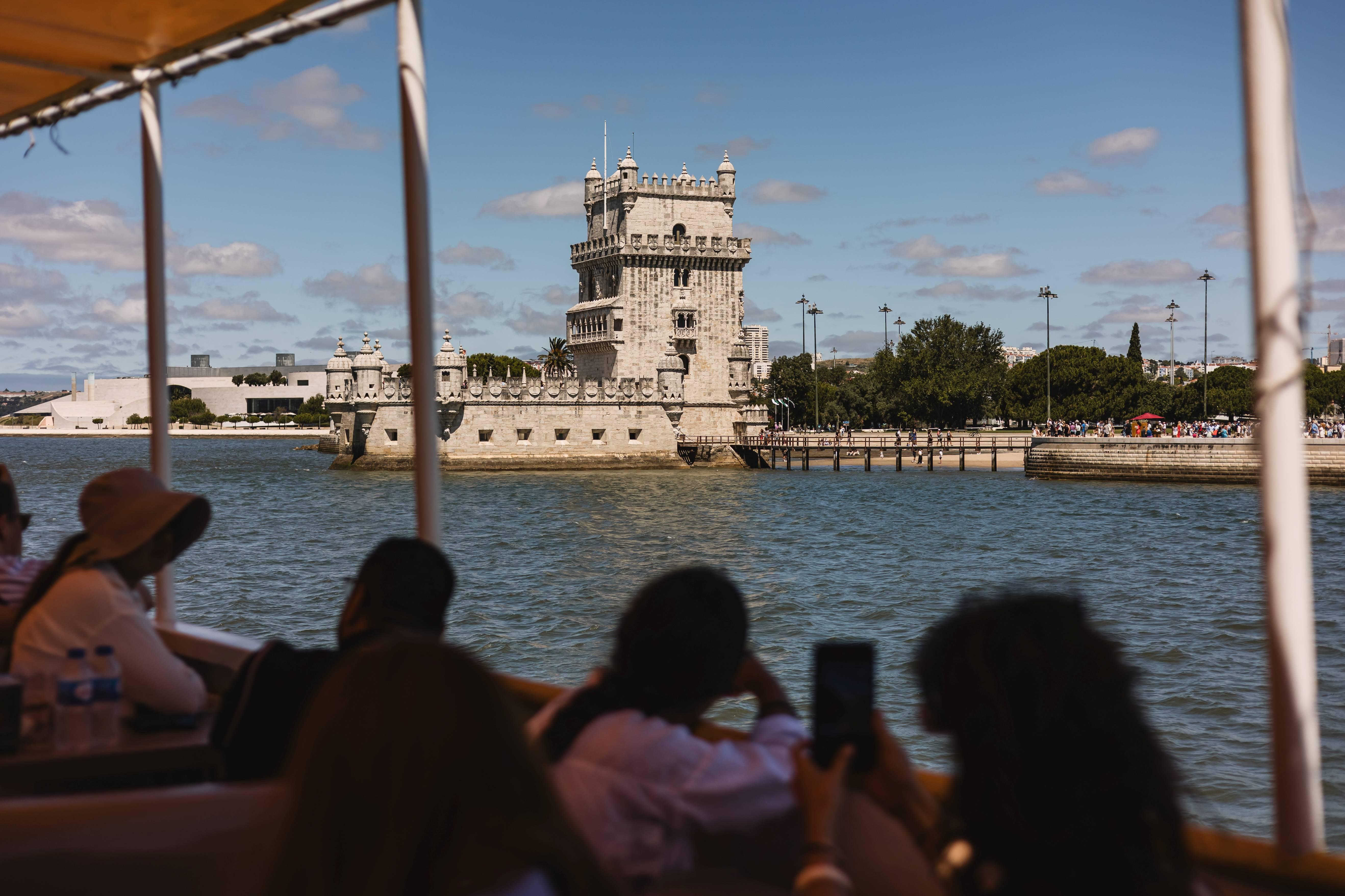 Lisbon Boat & Hop-on Hop-off Bus Pass (48 Hours)