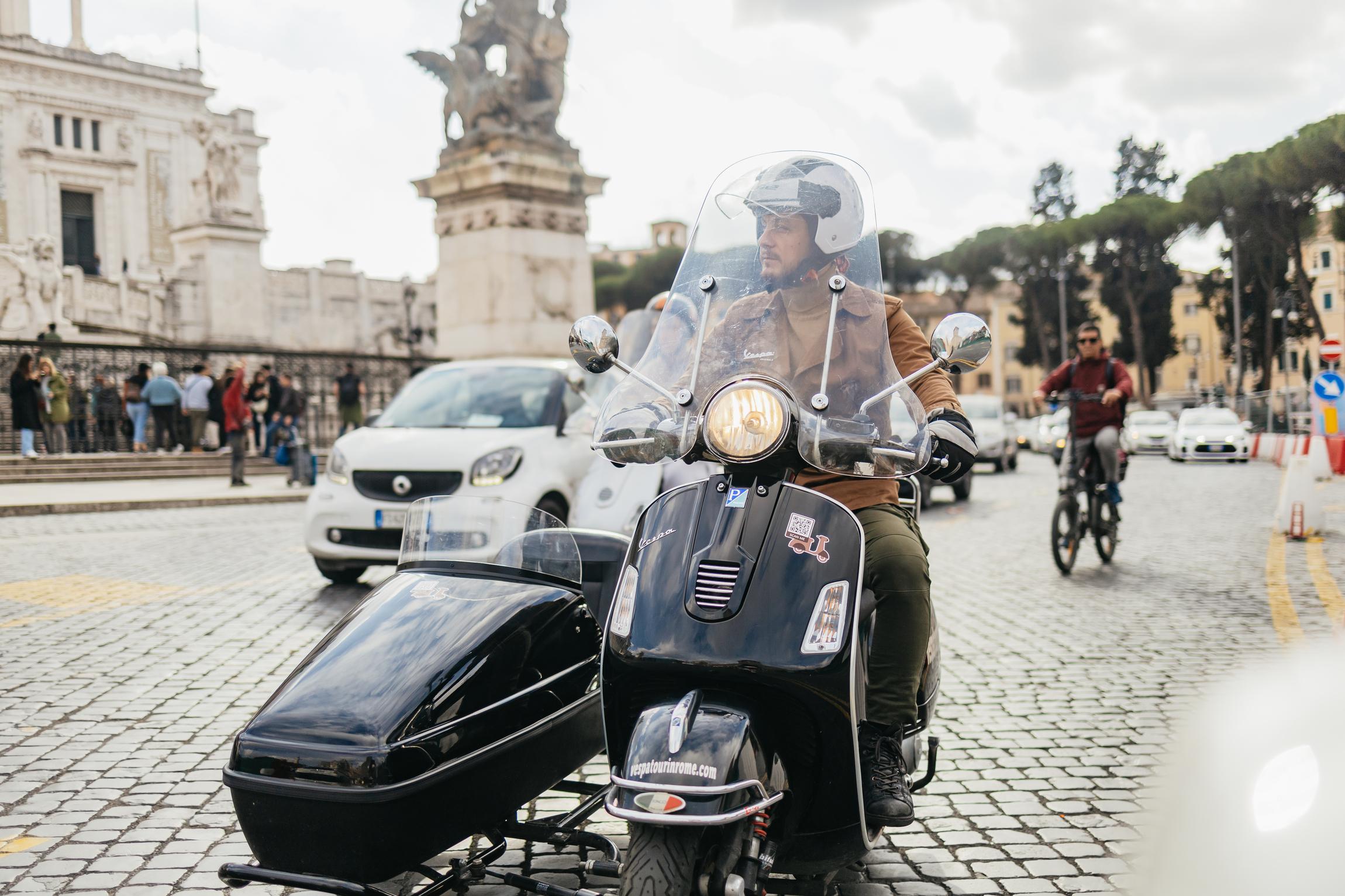 gelato making class in Rome — Rome: Highlights Vespa Sidecar Tour with Gelato