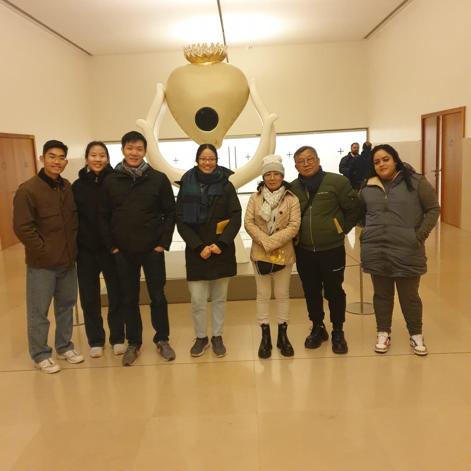 Fátima Sanctuary Half-Day Tour from Lisbon