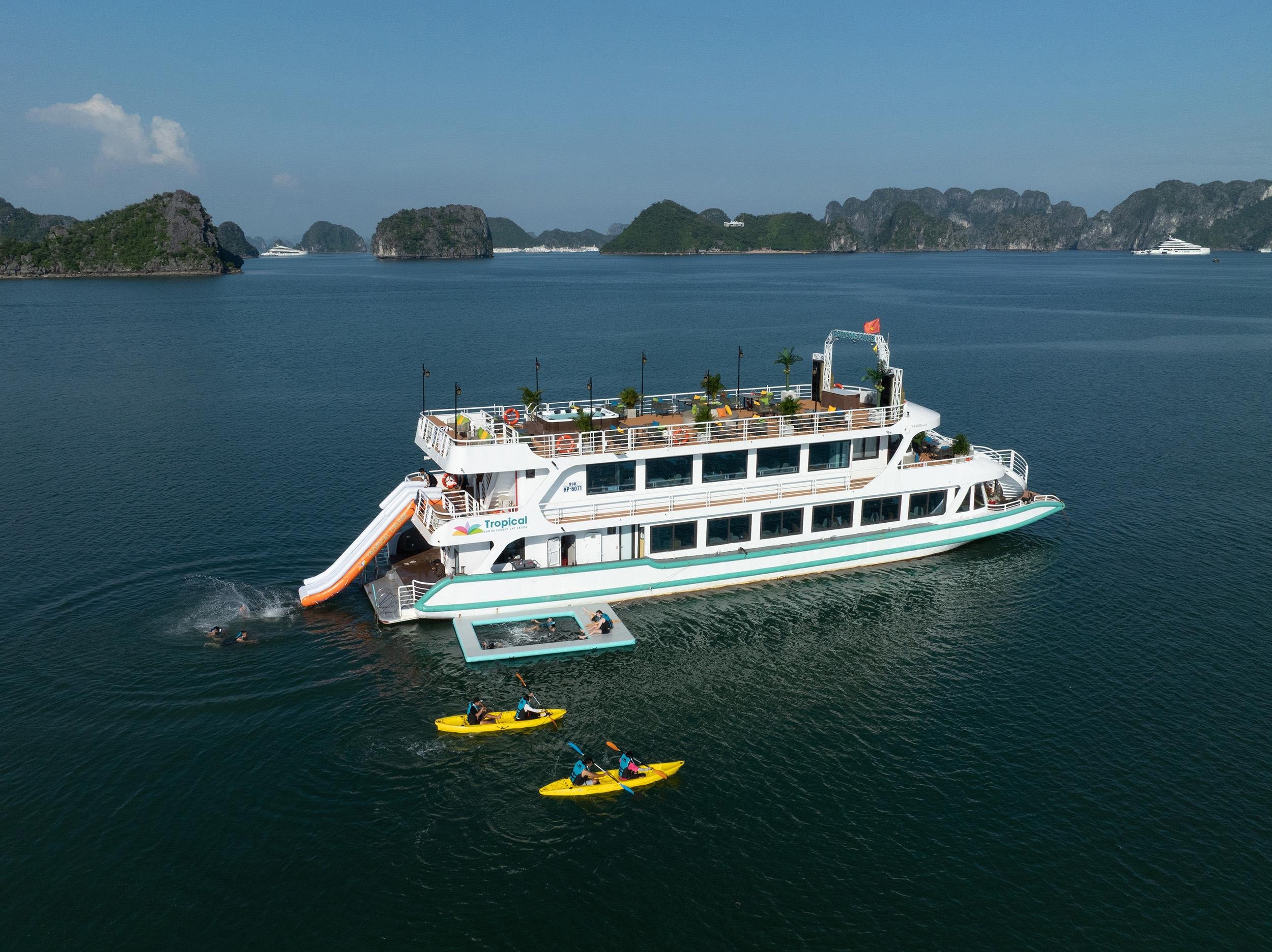 Lan Ha Bay & Cat Ba Island Day Tour from Hanoi with Lunch