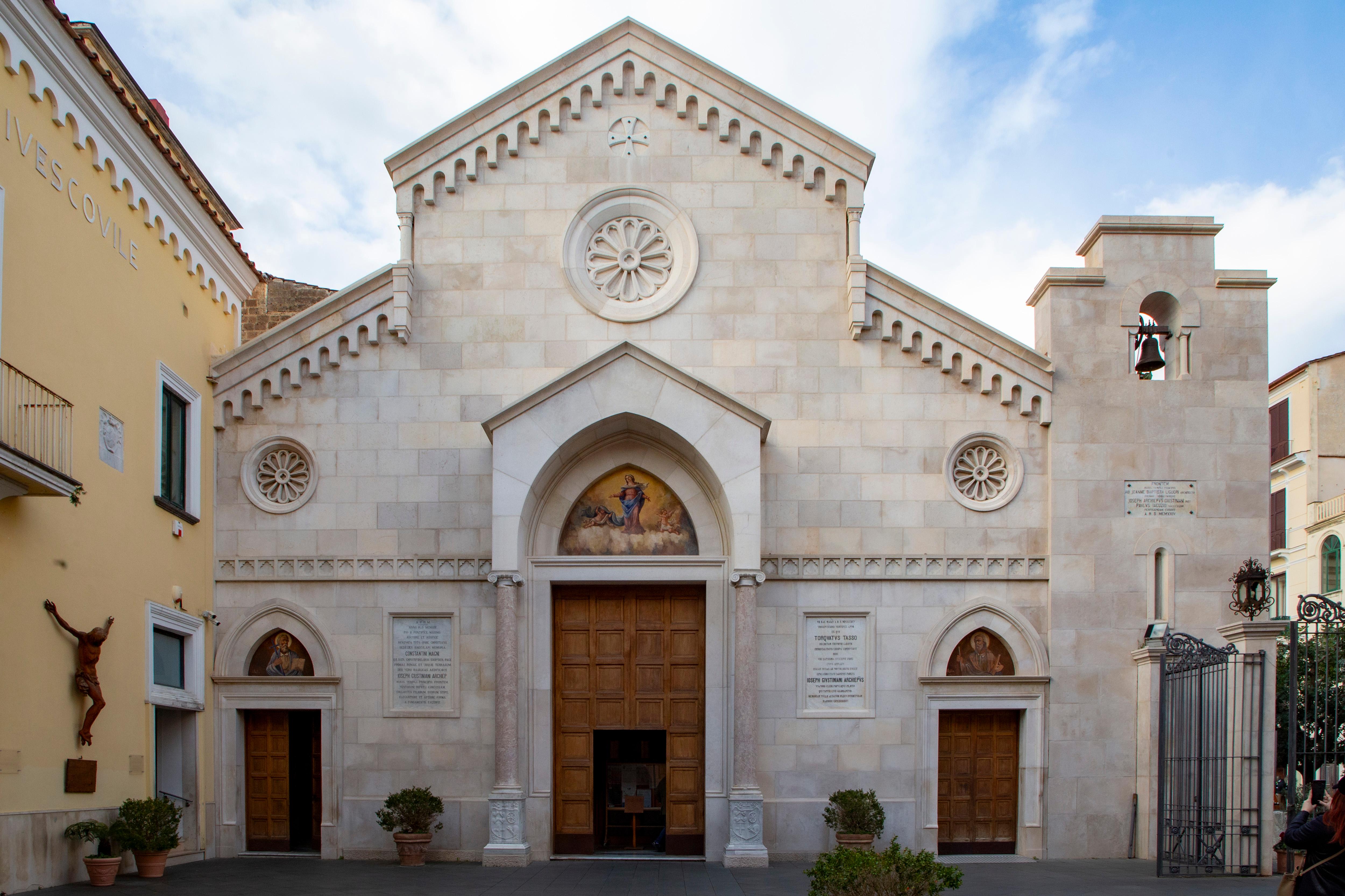 Sorrento, Positano & Amalfi Premium Small-Group Day Tour from Naples