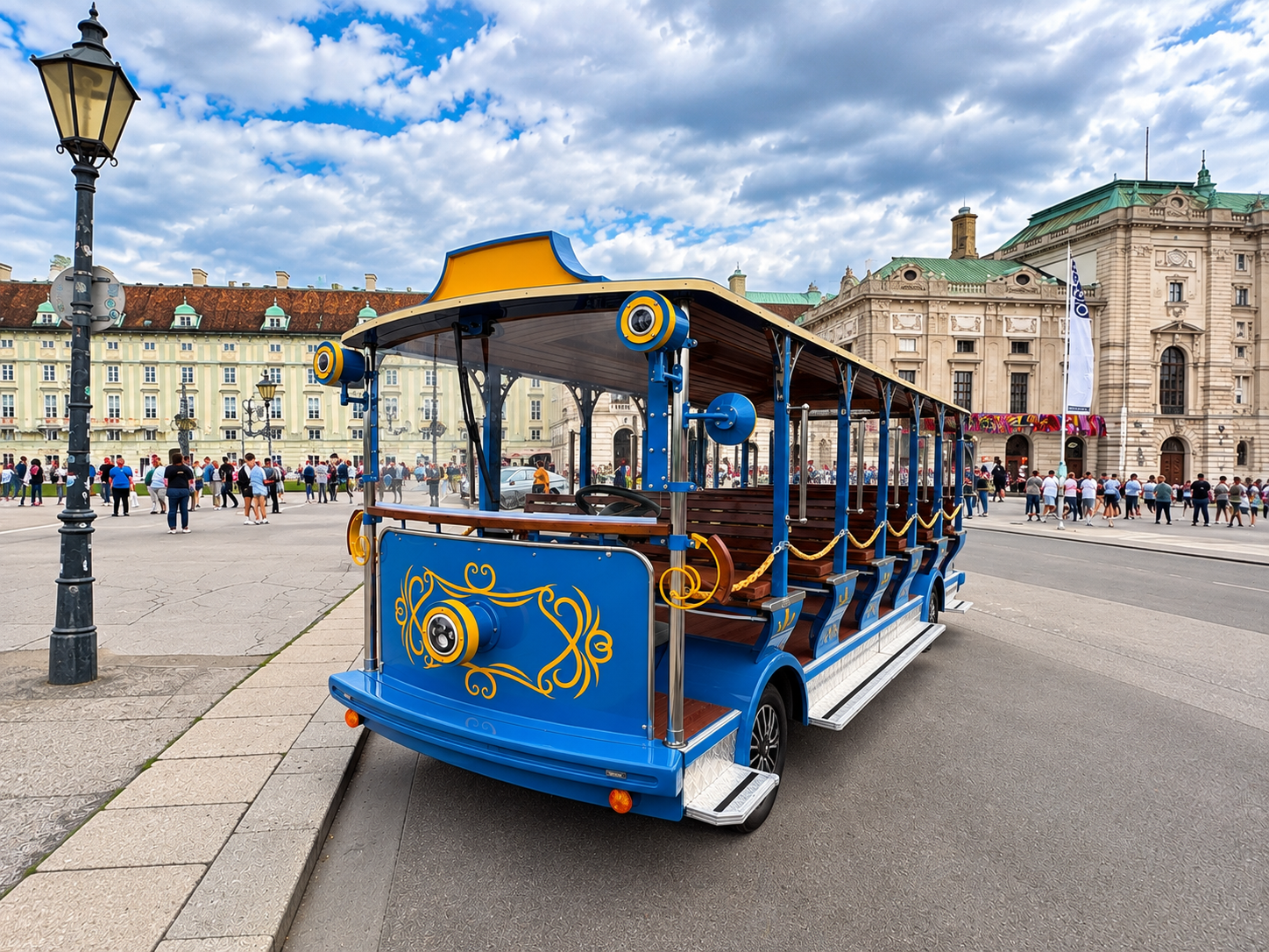 Golden Train Old Town Vienna Tour