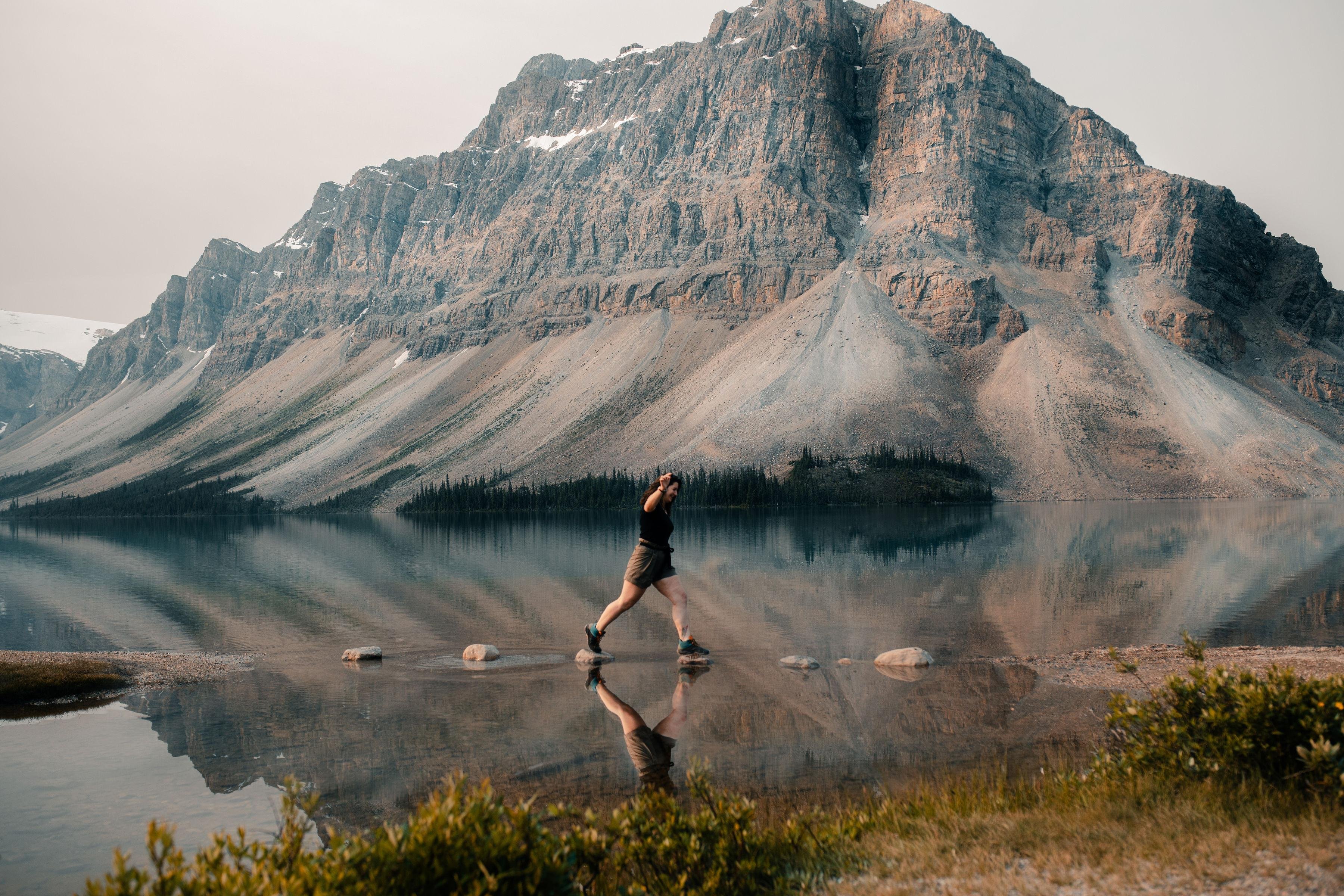 Icefields Parkway tour from Banff — Columbia Icefield, Athabasca Glacier and Glacier Skywalk — image 10