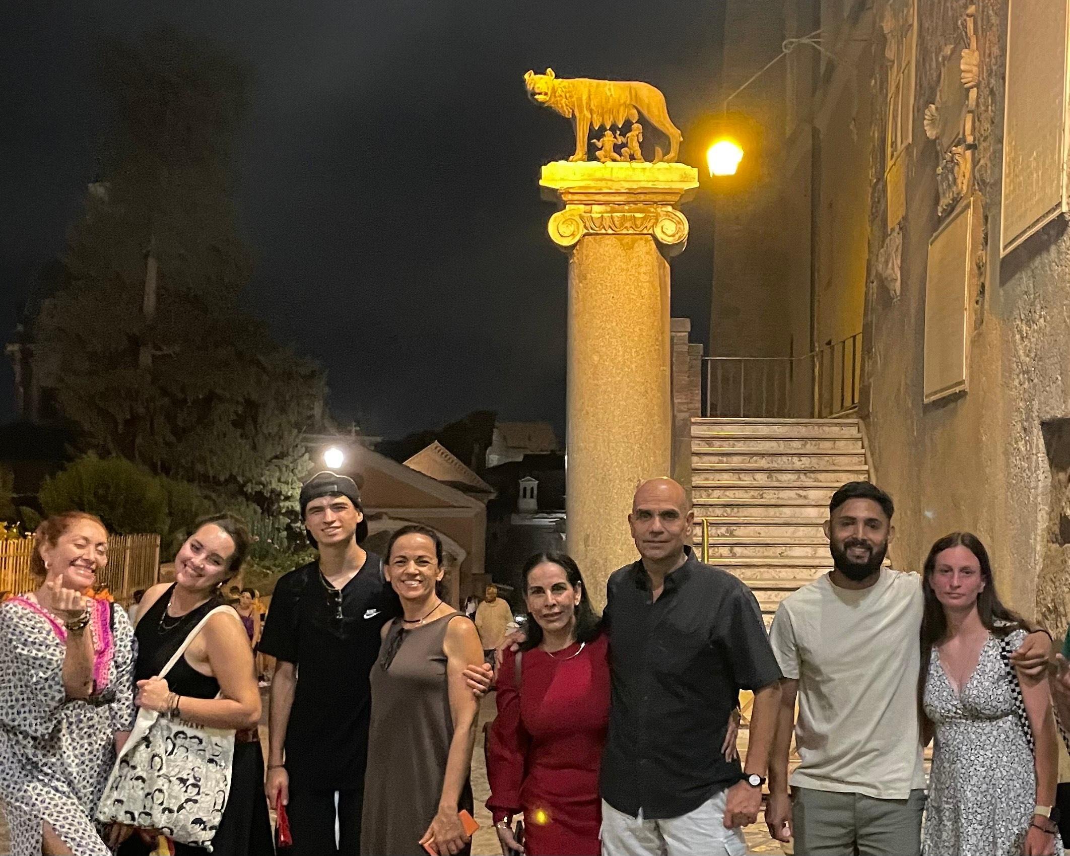 Rome: After-Dark Colosseum and City Walking Tour