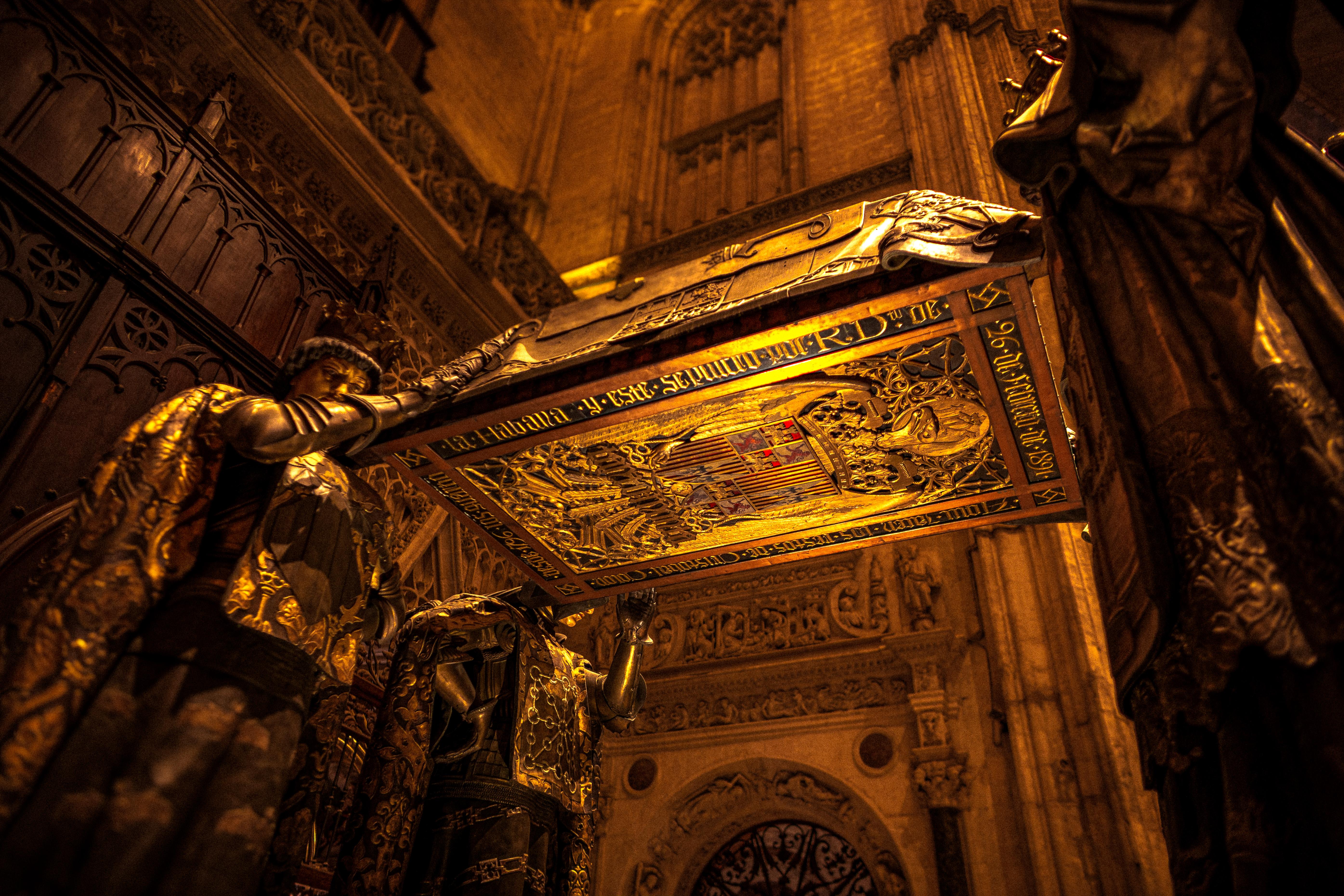 Seville: Priority Entry Cathedral, Giralda & Alcázar Guided Tour