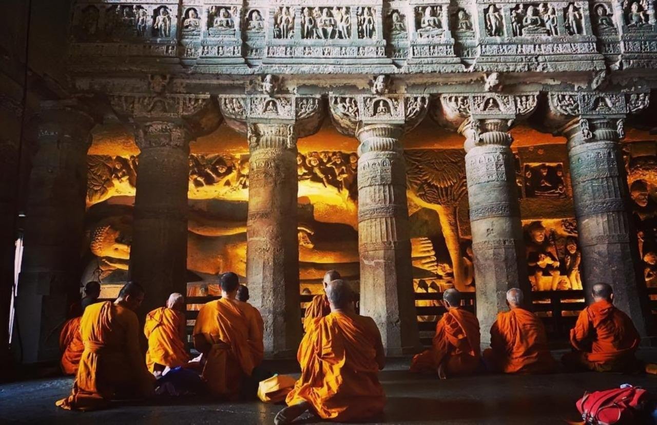 2-Day Private Maharashtra Heritage & Mumbai Highlights Tour