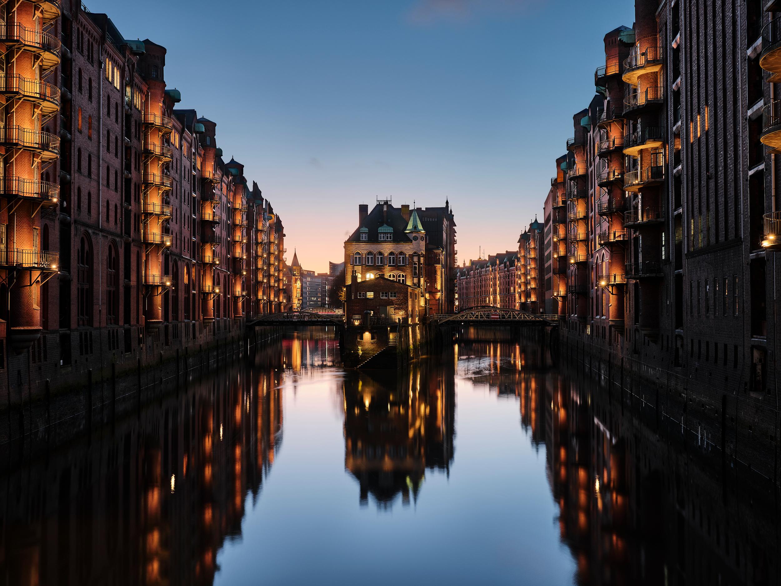 Hamburg Speicherstadt Walking Tour: Warehouses & Free Port History