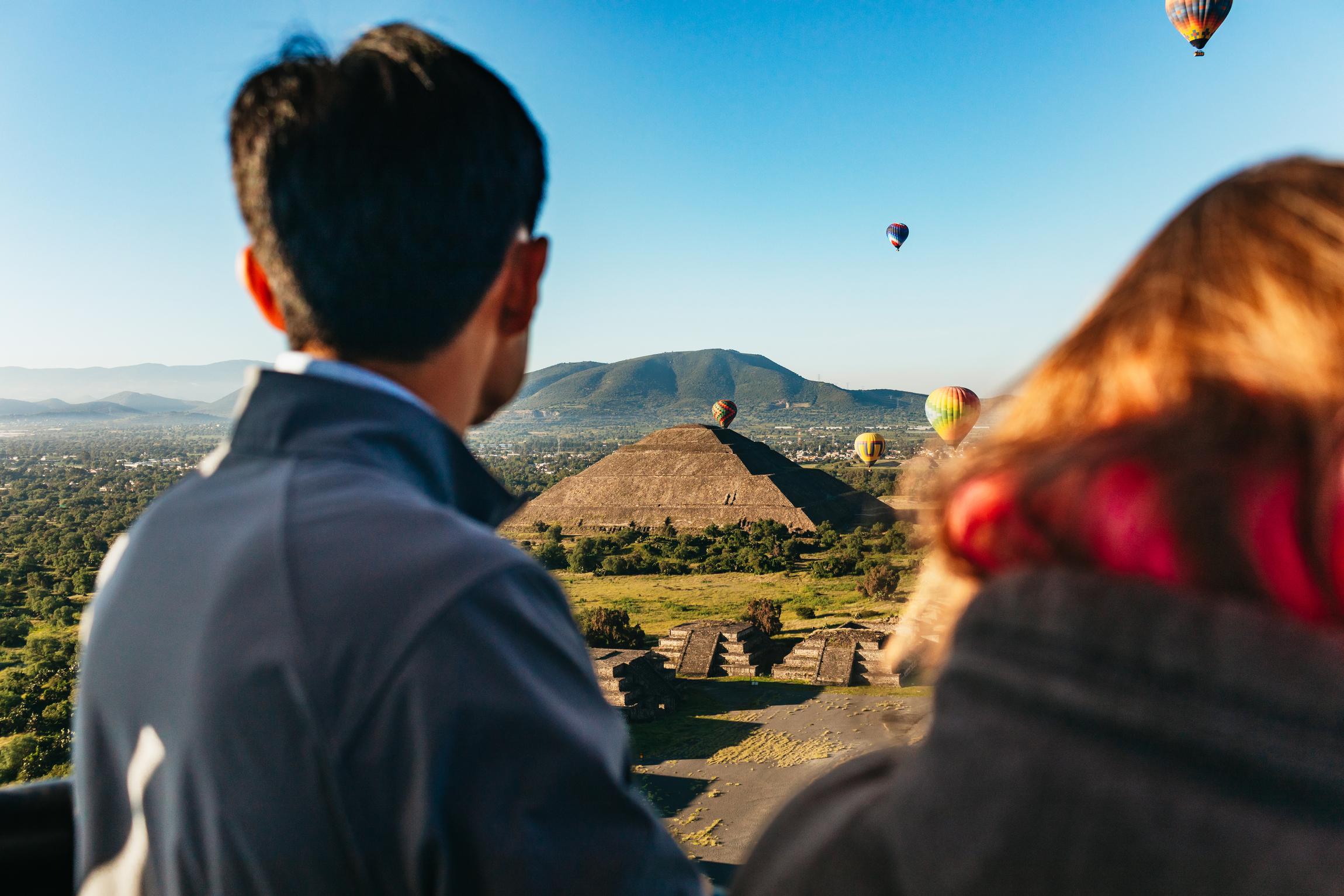 Teotihuacan Hot Air Balloon Adventure & Archaeological Tour