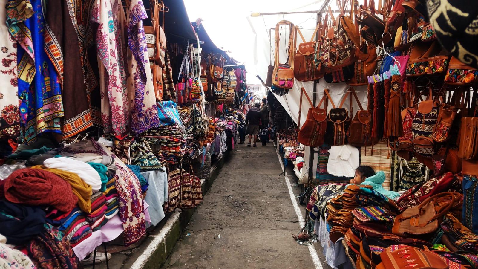 Quito to Otavalo, Cotacachi & Cayambe Full-Day Tour