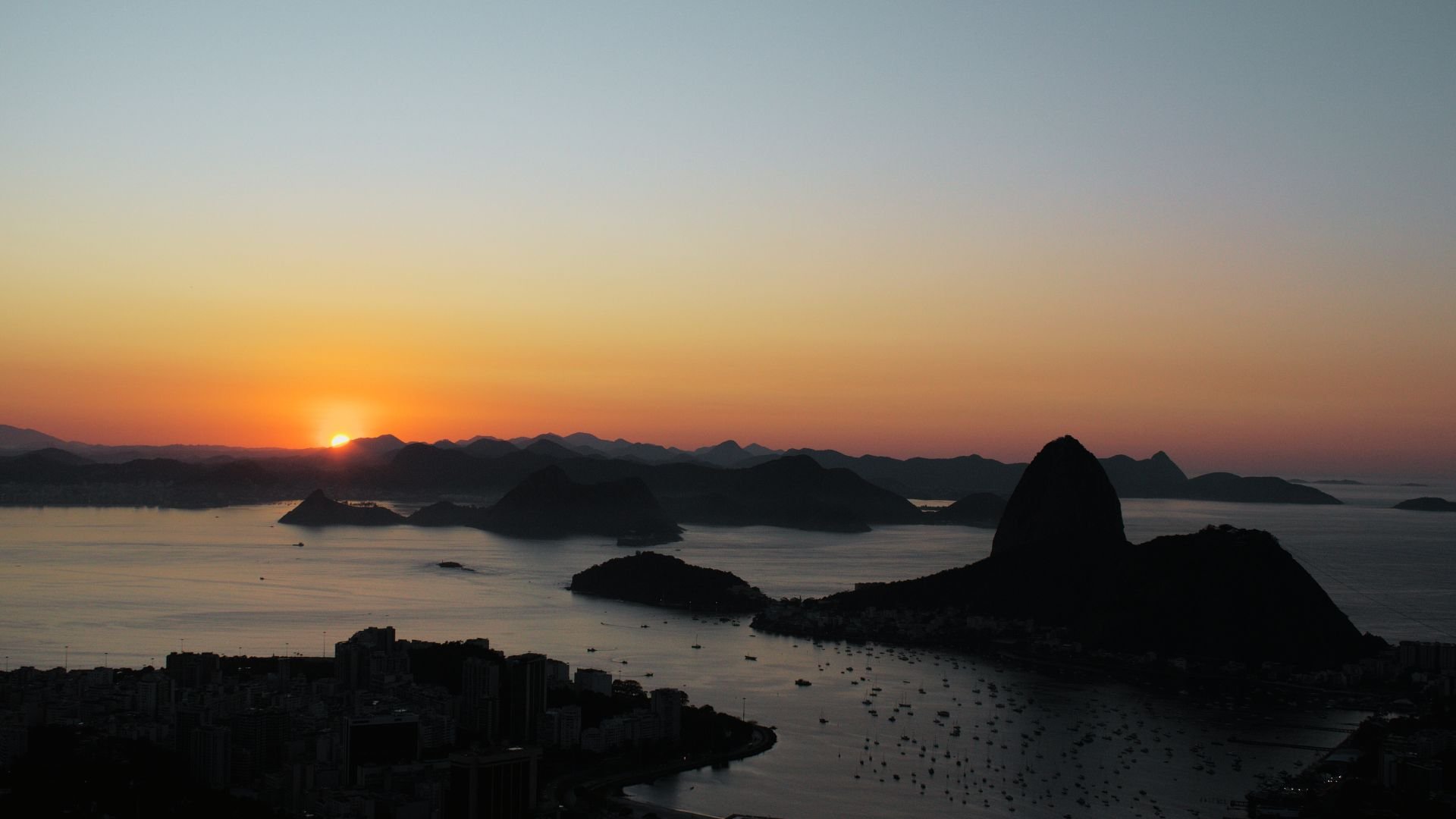 Dawn Viewing at Dona Marta Overlook with Corcovado Visit