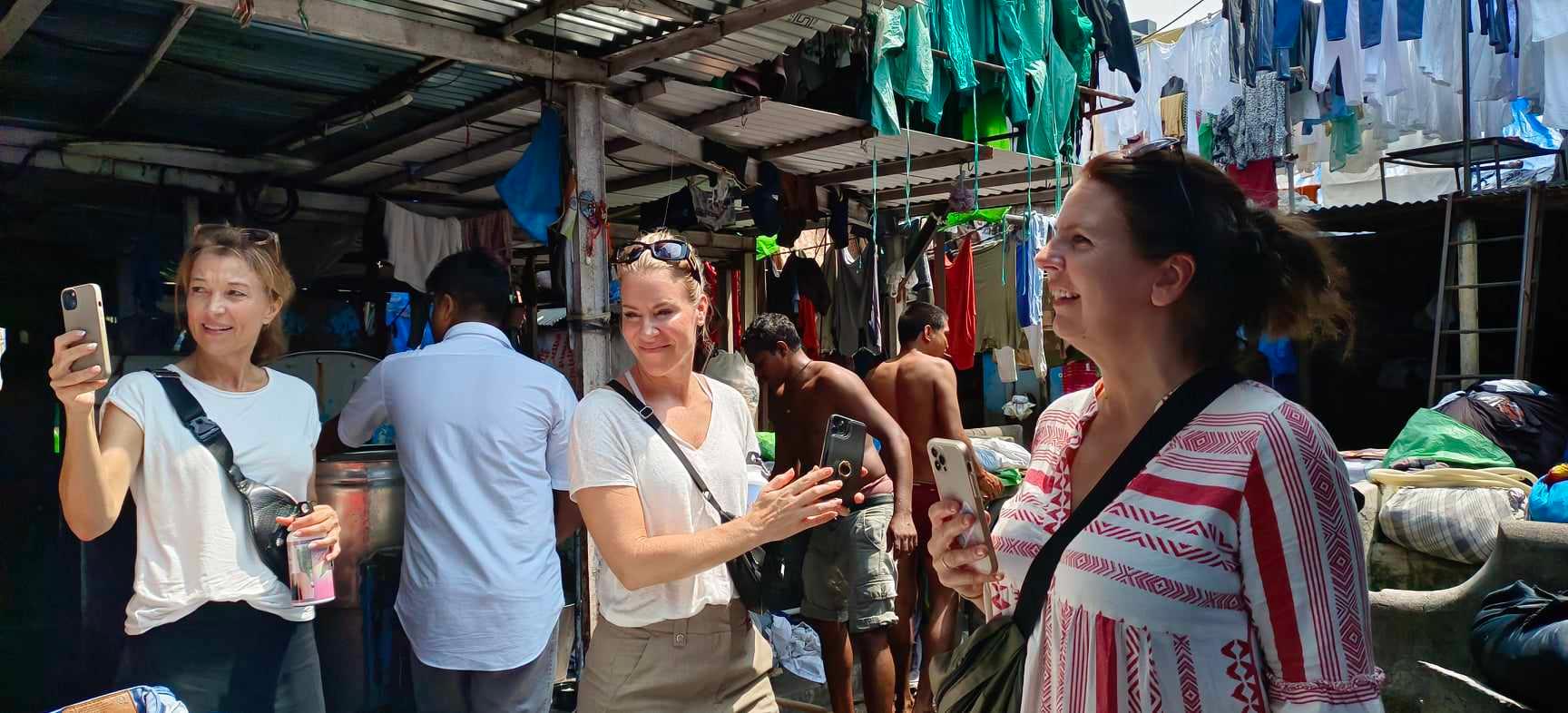 Mumbai: Dharavi Slum & Dhobi Ghat Authentic Local Tour