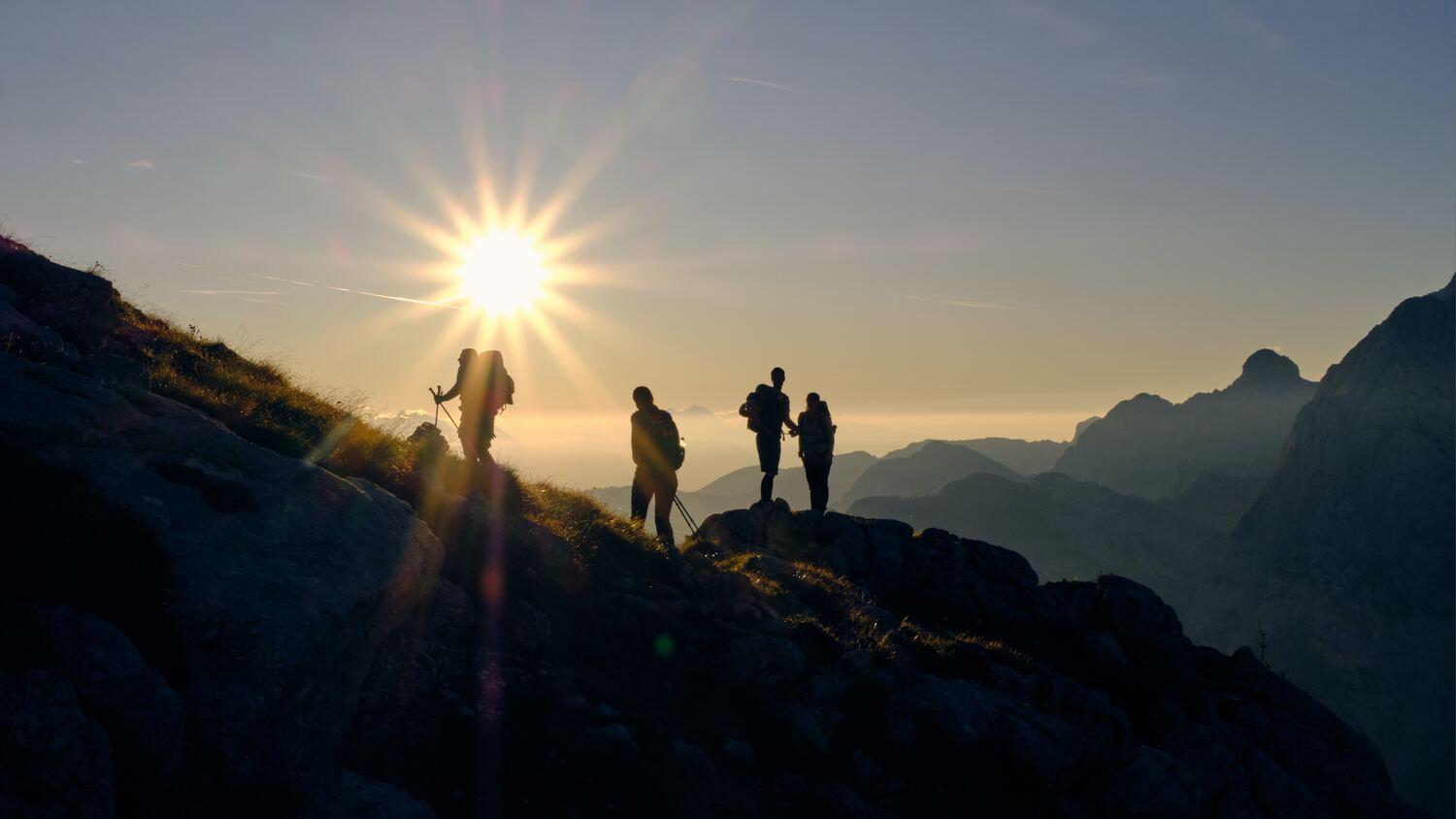 Pokhara: Sarangkot Sunrise & Fewa Lake Downhill Hike
