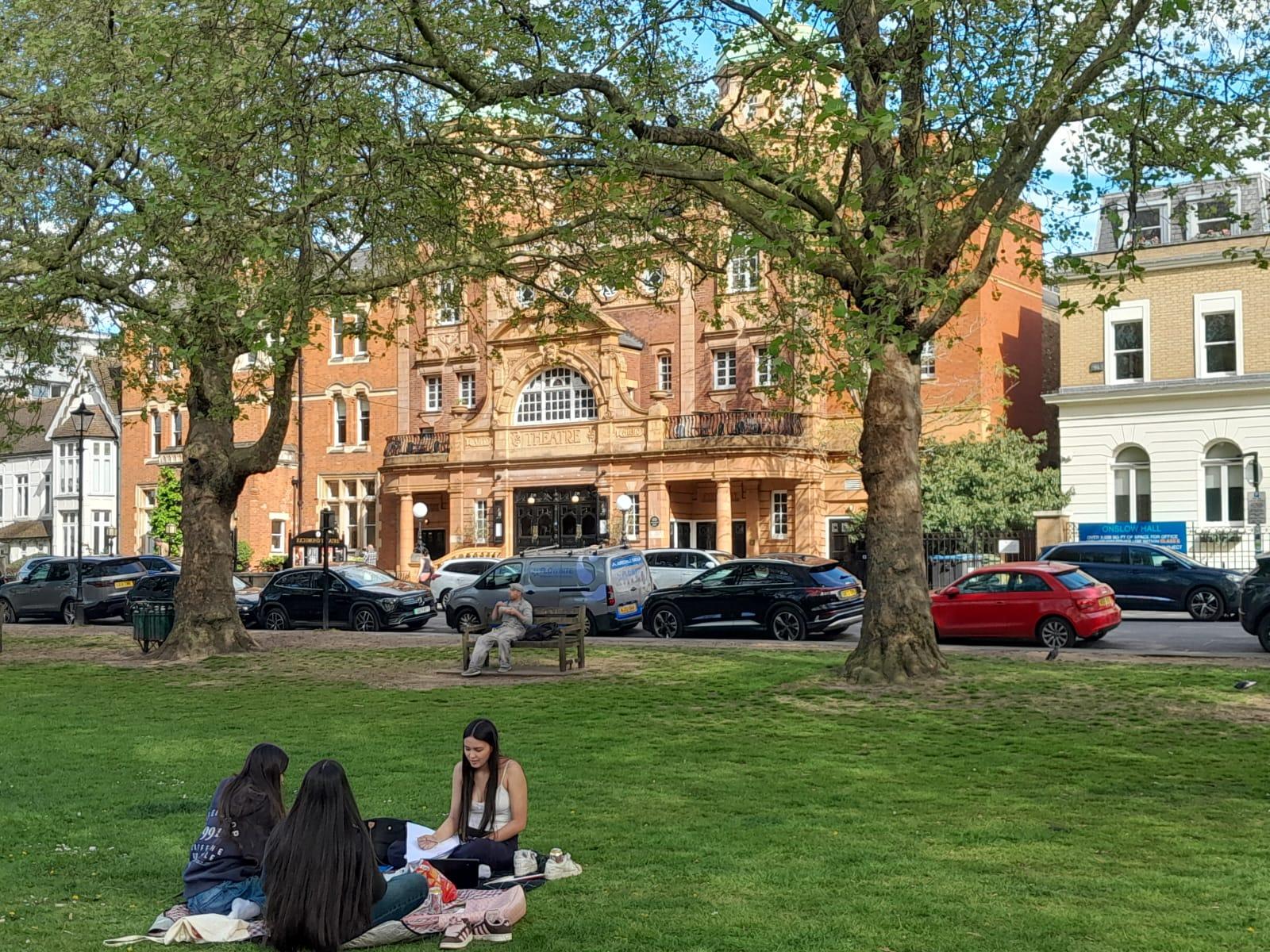 Private London: Kew Gardens, Richmond & Ted Lasso Tour