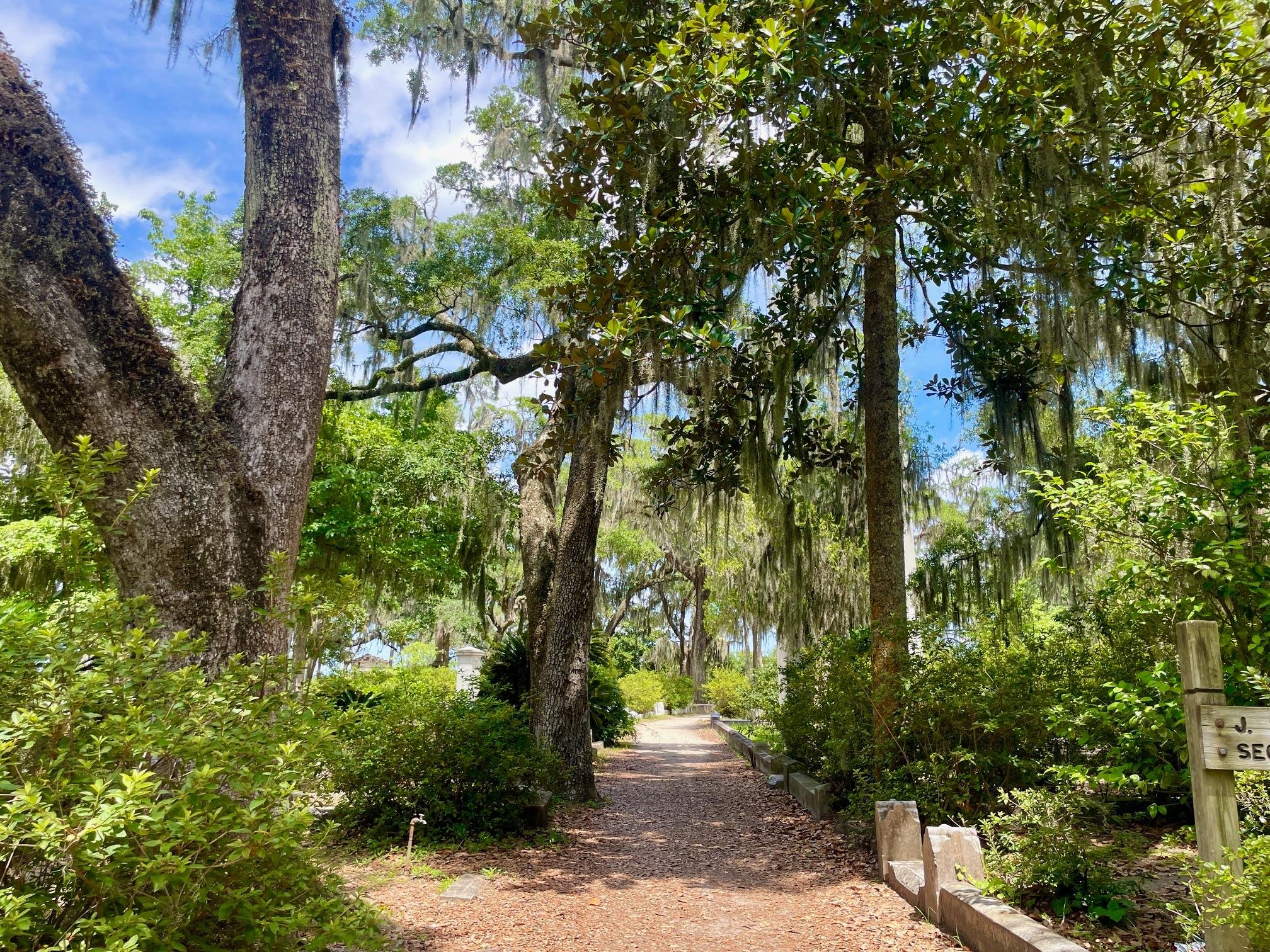 Bonaventure Cemetery Guided Golf Cart Tour