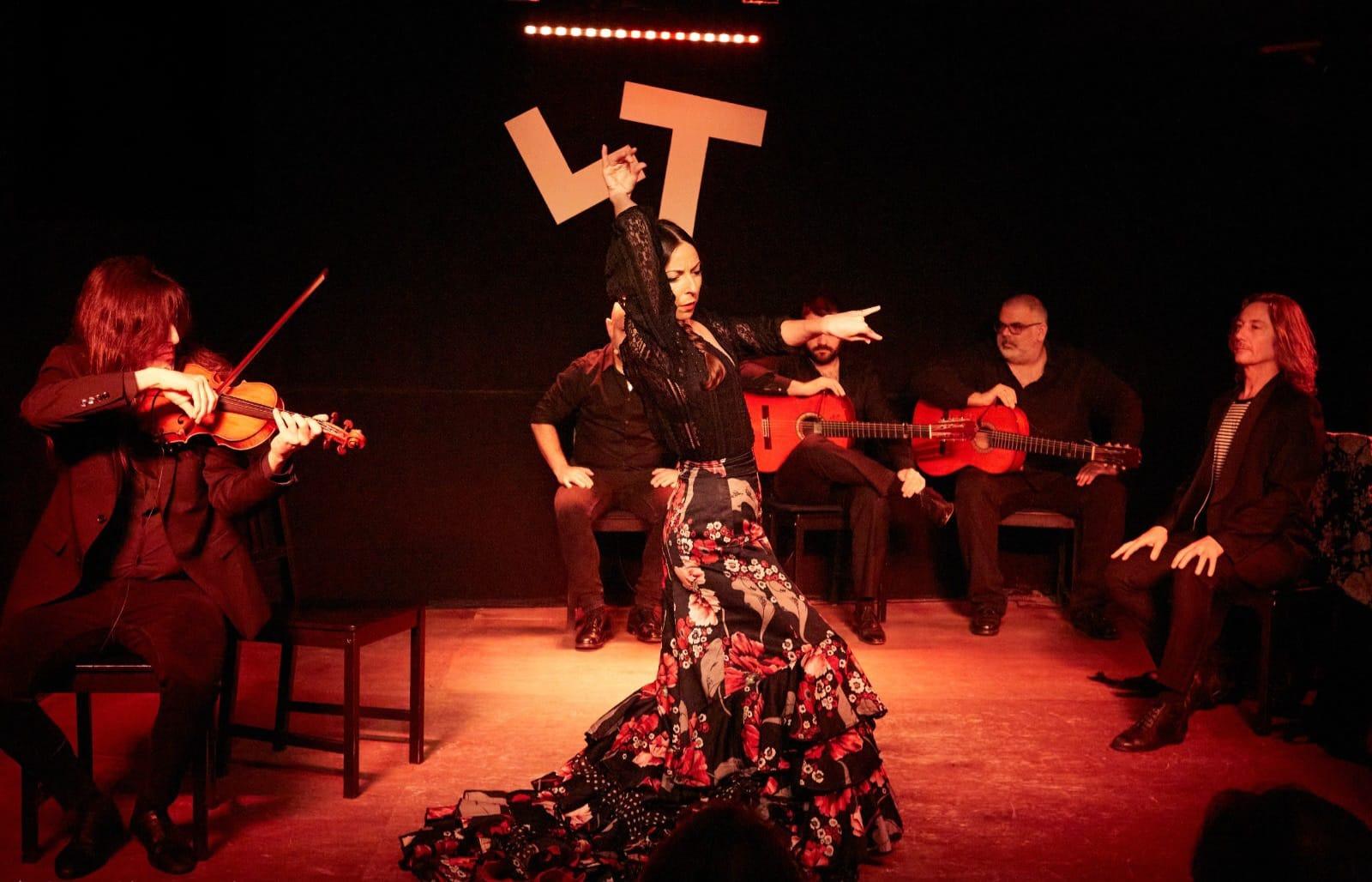 Live Flamenco Performance at Las Tablas with Drink or Tapas