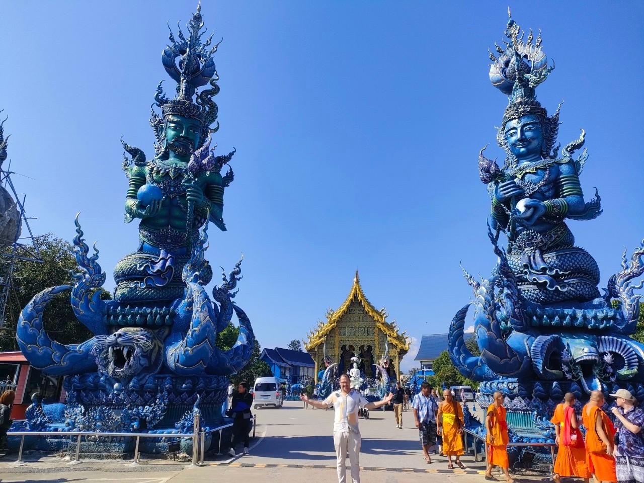Chiang Rai Full-Day Highlights: Temples, Culture & Golden Triangle