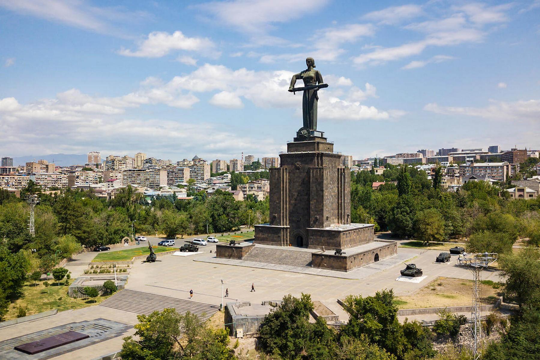 Tbilisi to Yerevan Cross-Border Discovery