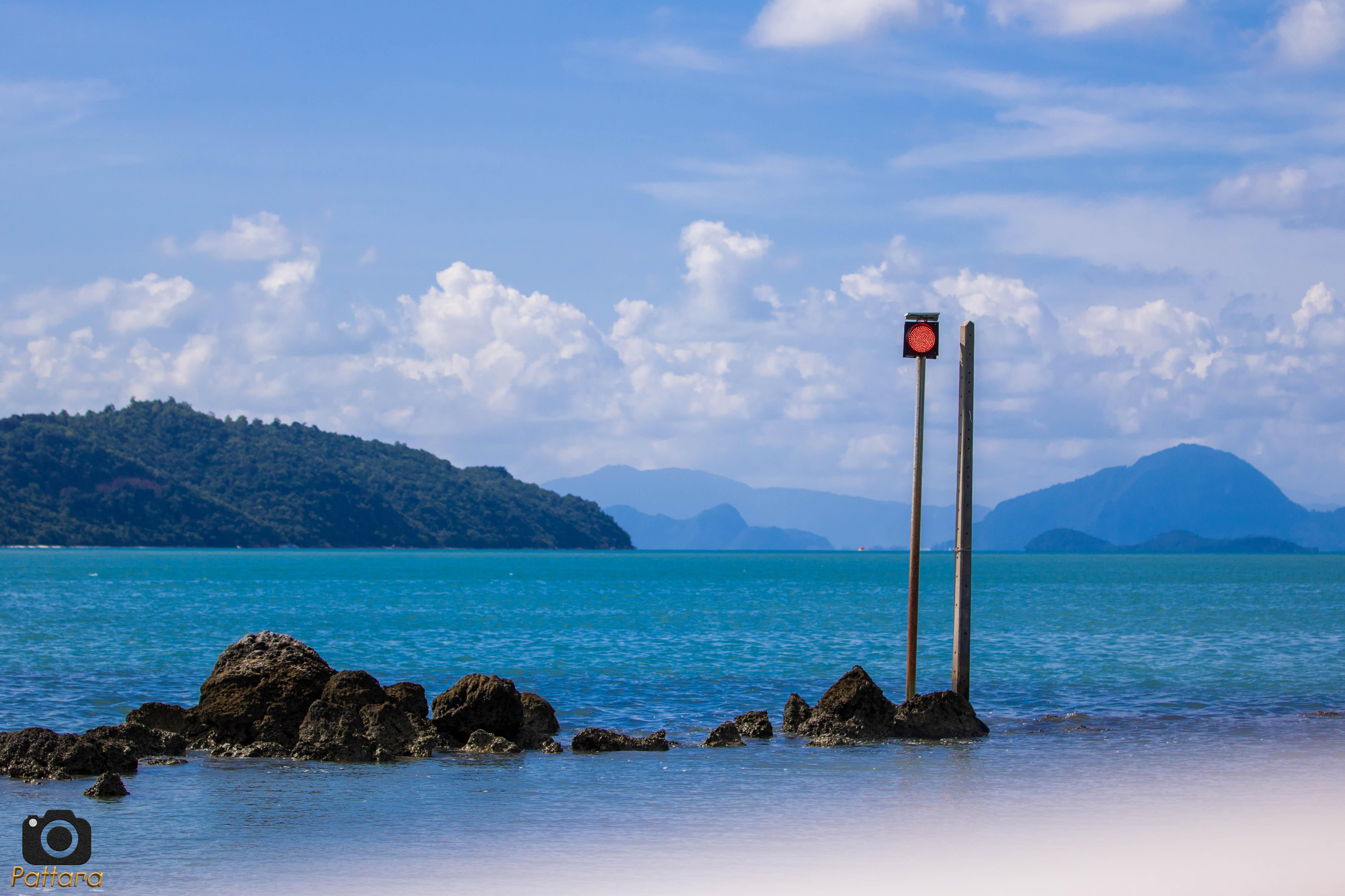 Koh Tan & Koh Mudsum Snorkeling & Pig Island Adventure