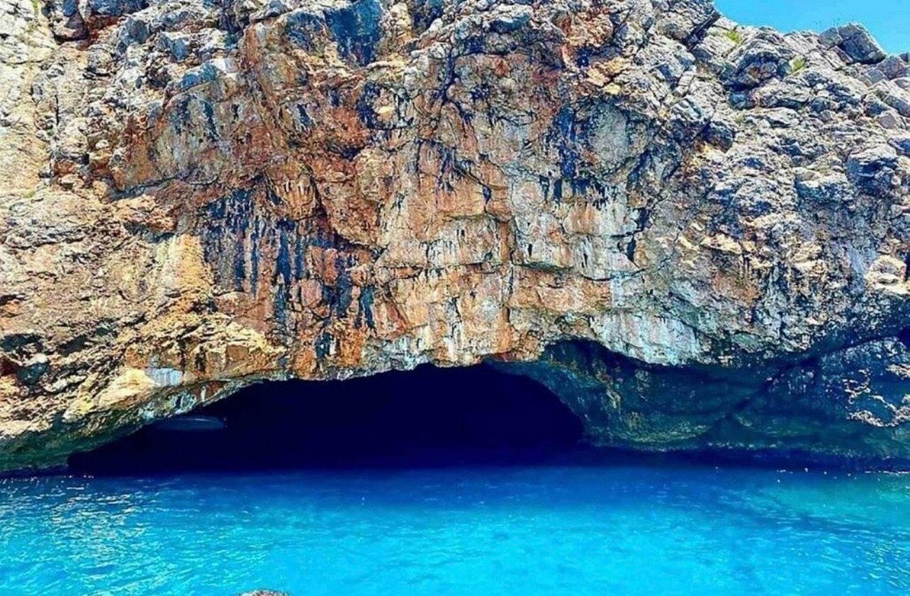Kotor Speedboat Adventure: Blue Cave, Submarine Base & Lady of the Rocks