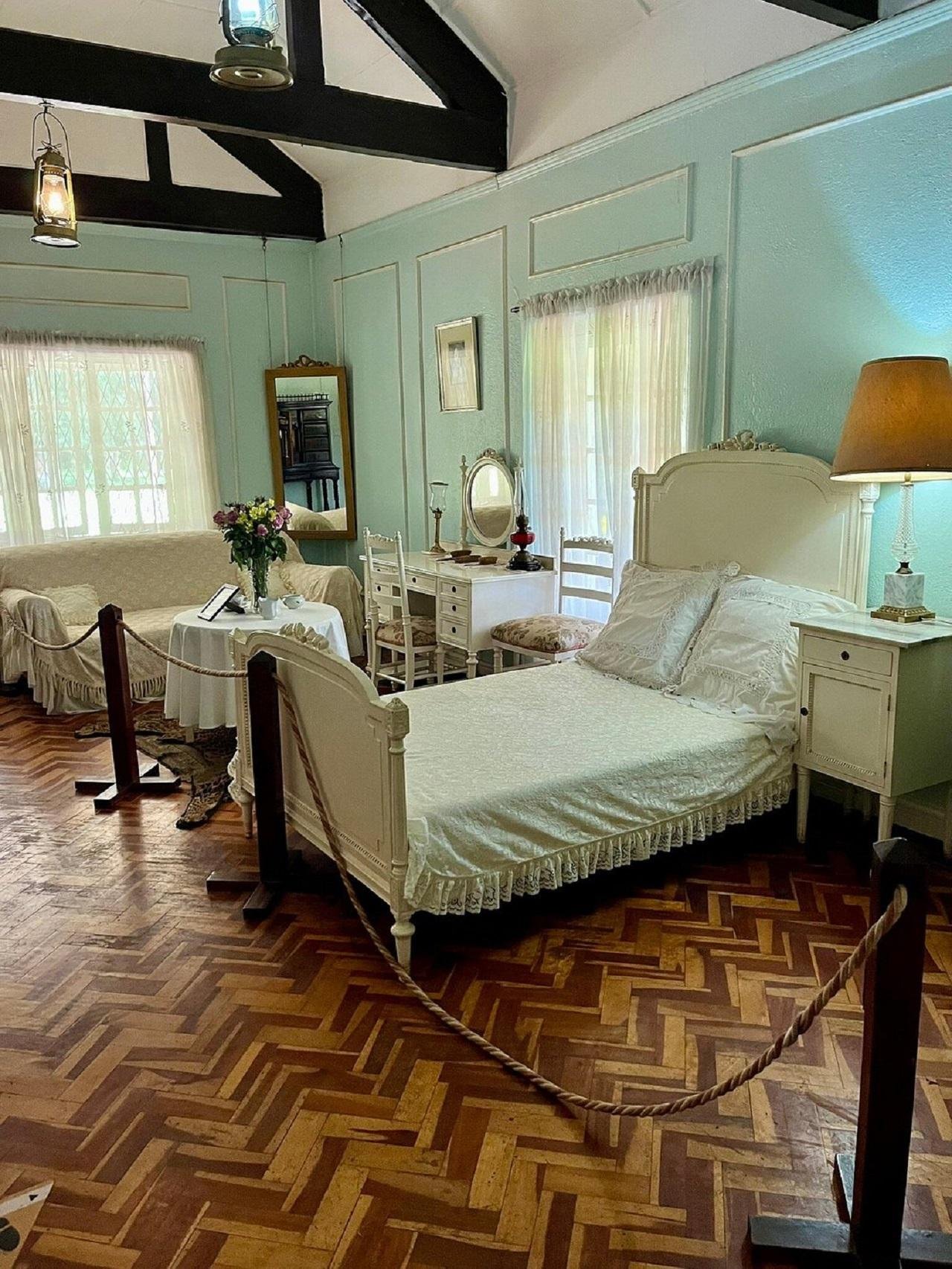 Nairobi Highlights: Karen Blixen Museum, Giraffe Center & Kobe Beads