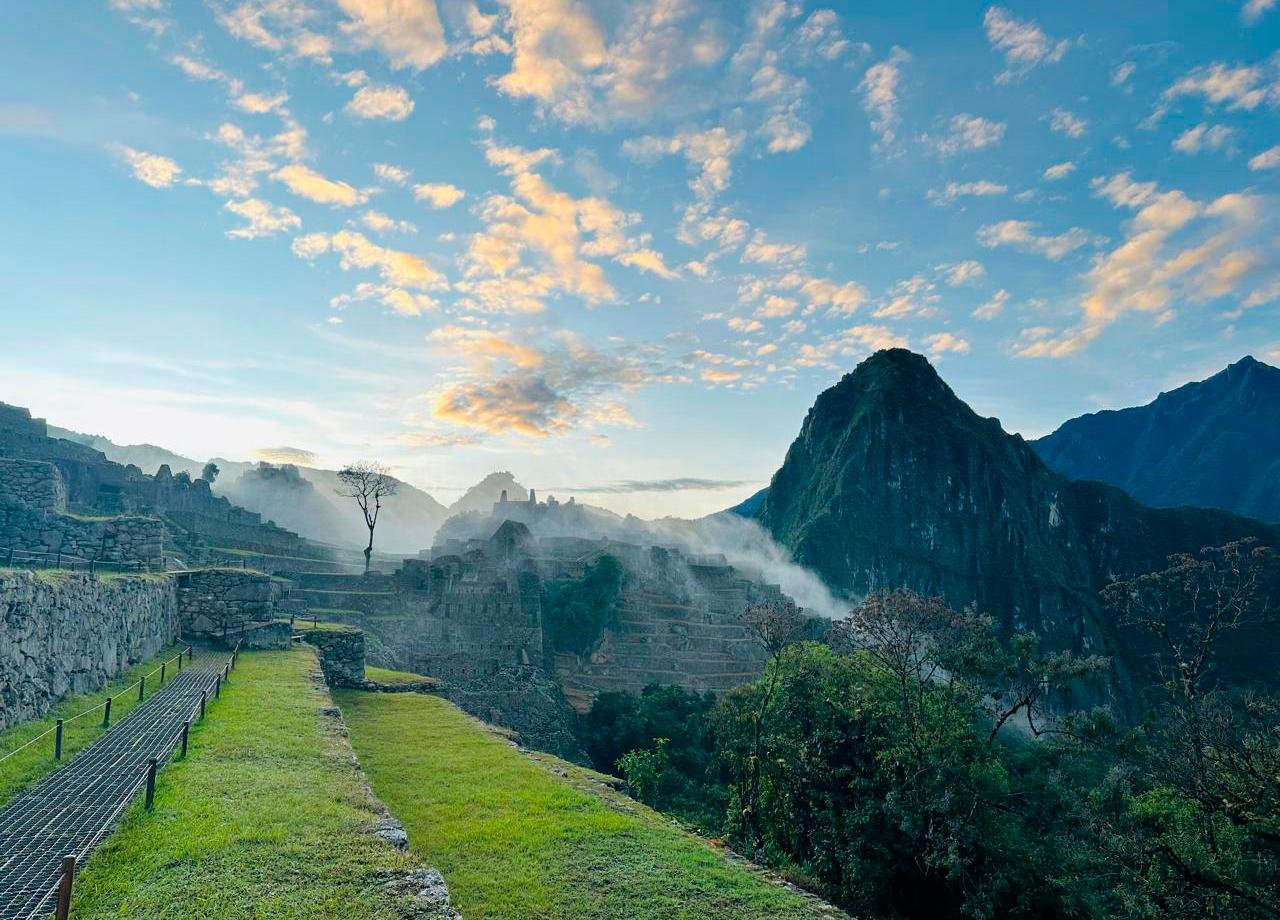 Full-Day Machu Picchu Exploration from Cusco