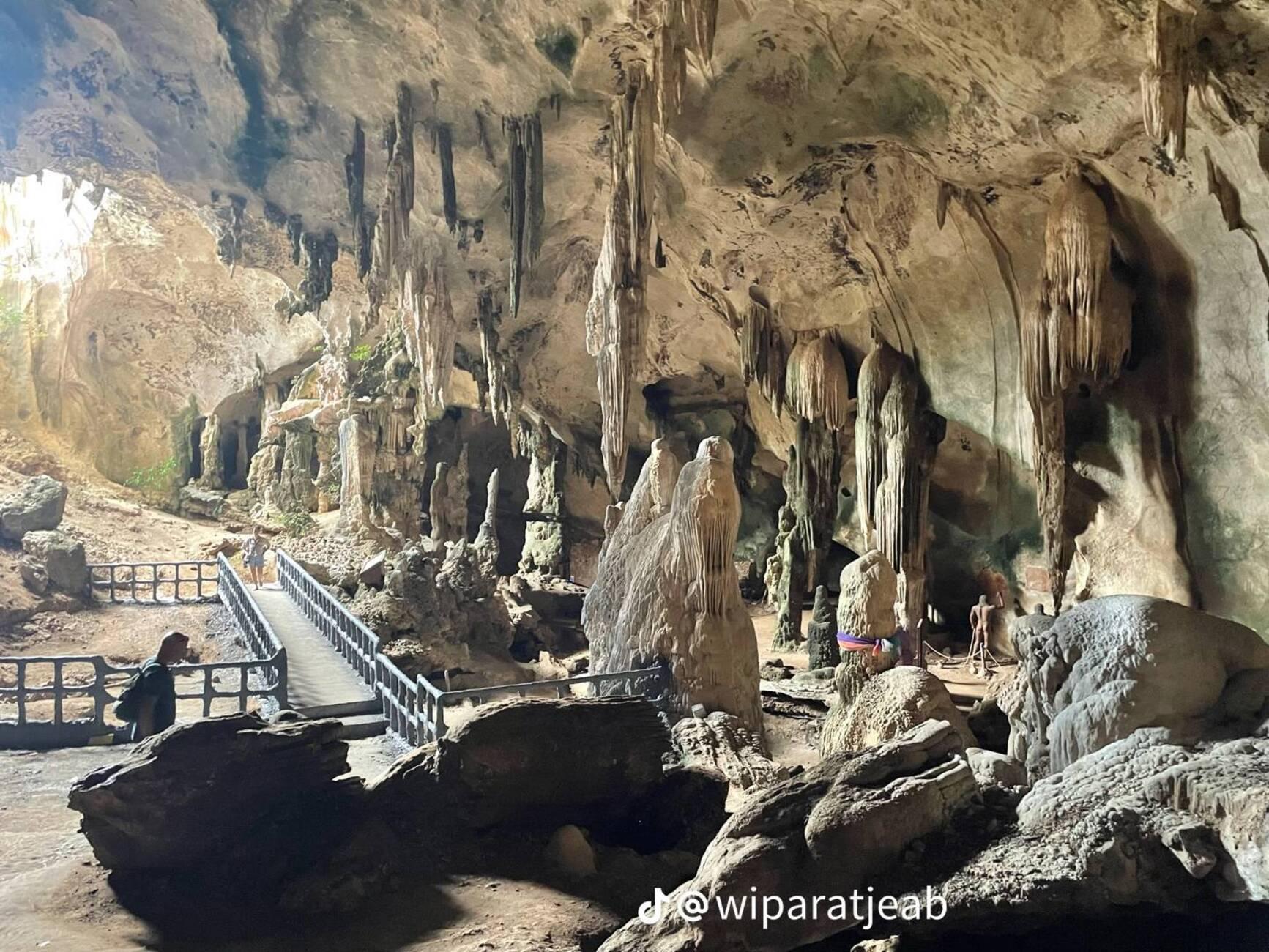 Krabi Private Temple, River & Limestone Cliffs Tour