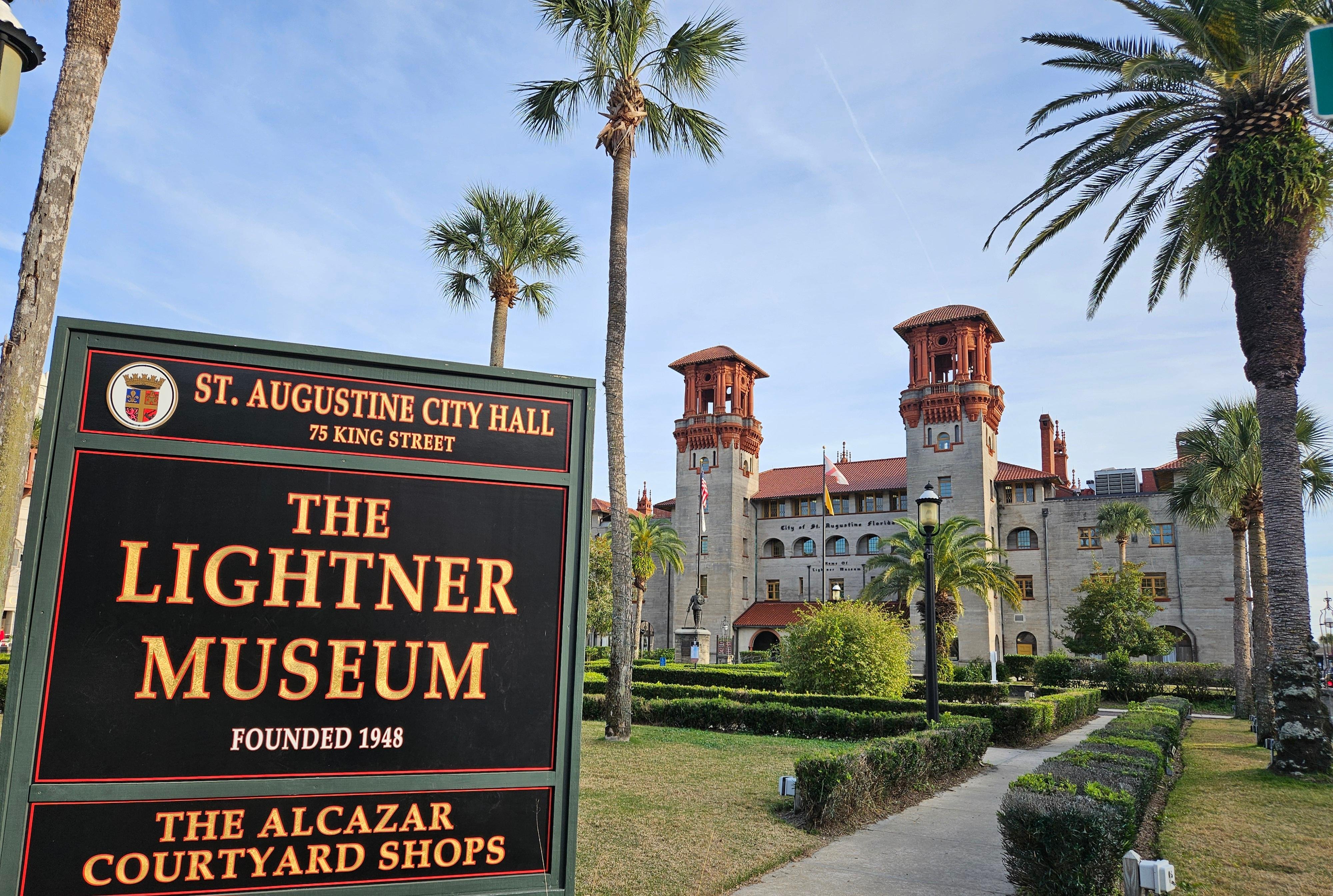 Narrated trolley tour St Augustine — conductor sharing history of the oldest continuously settled city in the United States