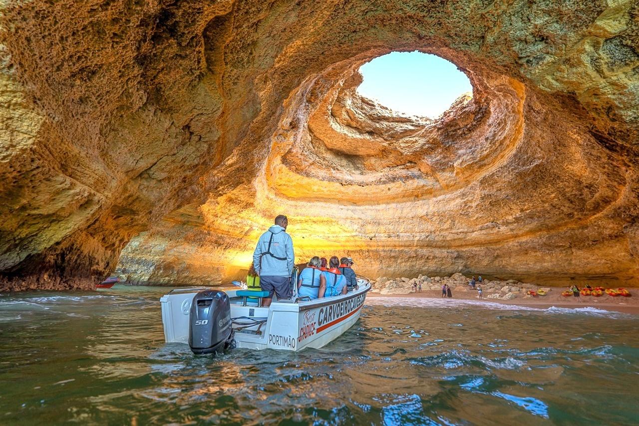 Benagil Caves & Marinha Arches Boat Tour from Carvoeiro