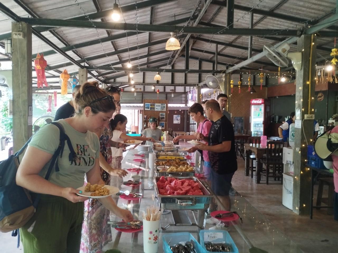 Chiang Rai Full-Day Highlights: Temples, Culture & Golden Triangle