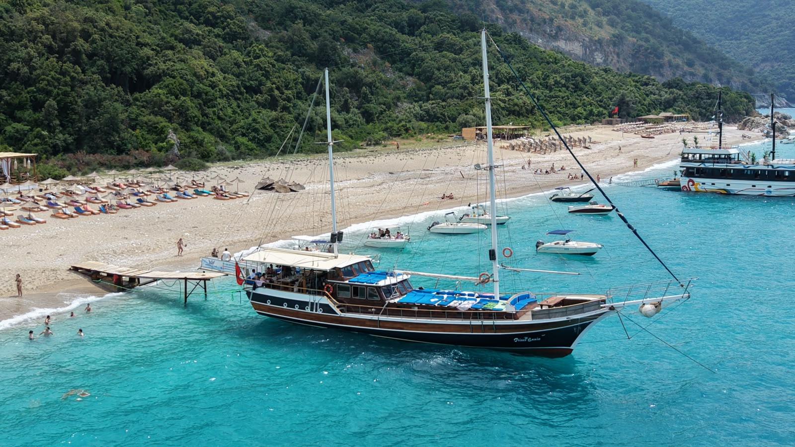 Saranda Luxury Yacht Tour: Kroreza, Kakome & Turtle Cave
