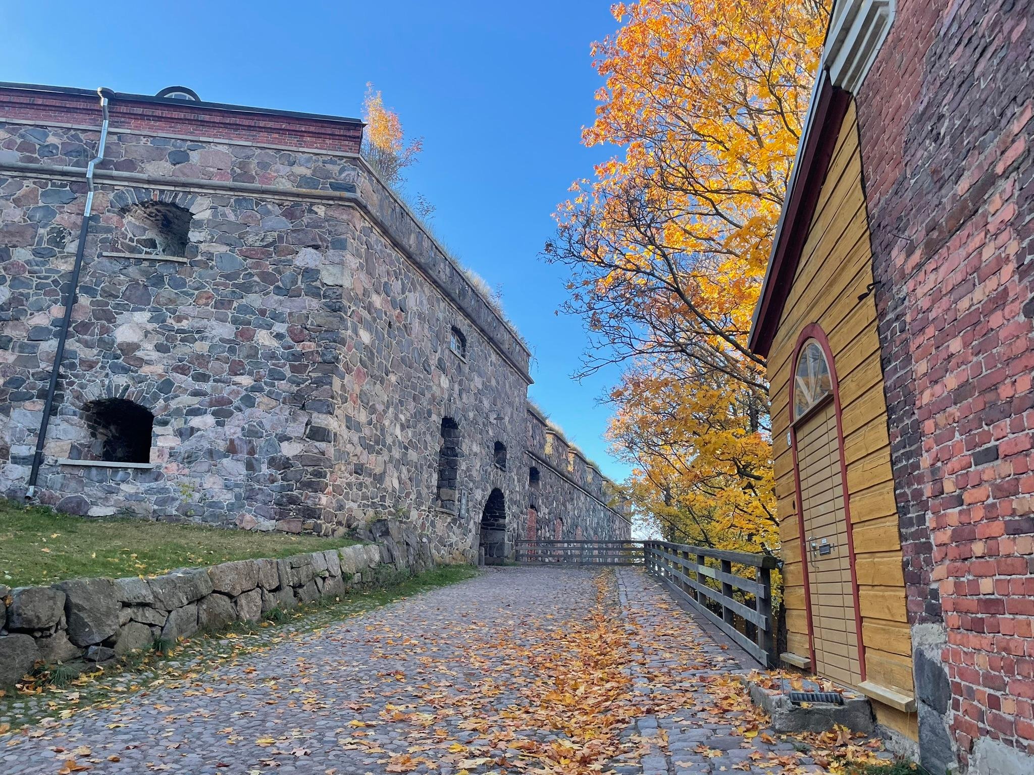 Private Suomenlinna Fortress & Sea Views Tour