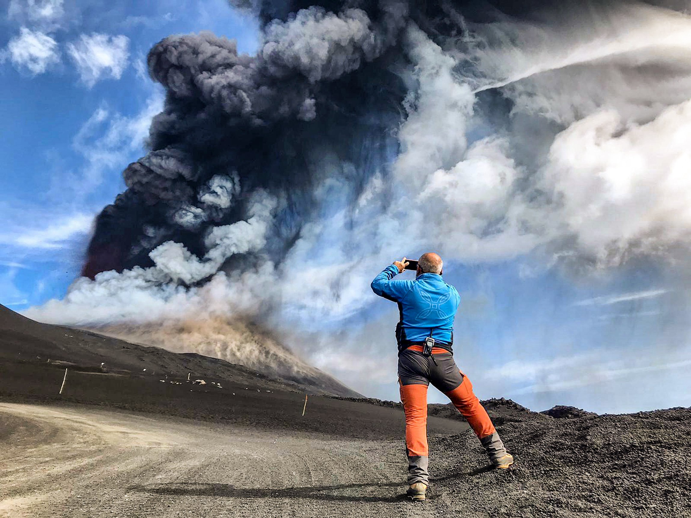 Mount Etna 3000m Trek with Cable Car & 4x4