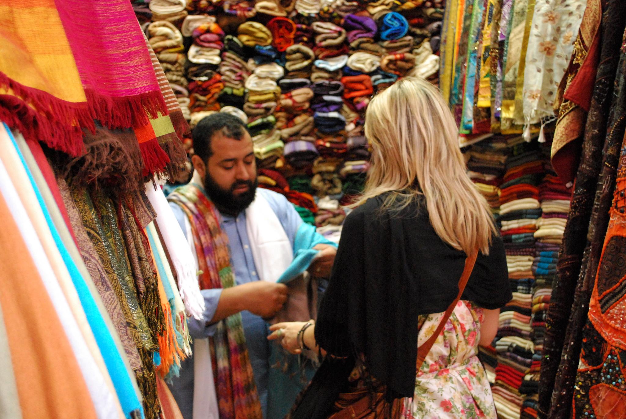 Fes Imperial City: Medina, Tanneries, and Craftsmanship Tour