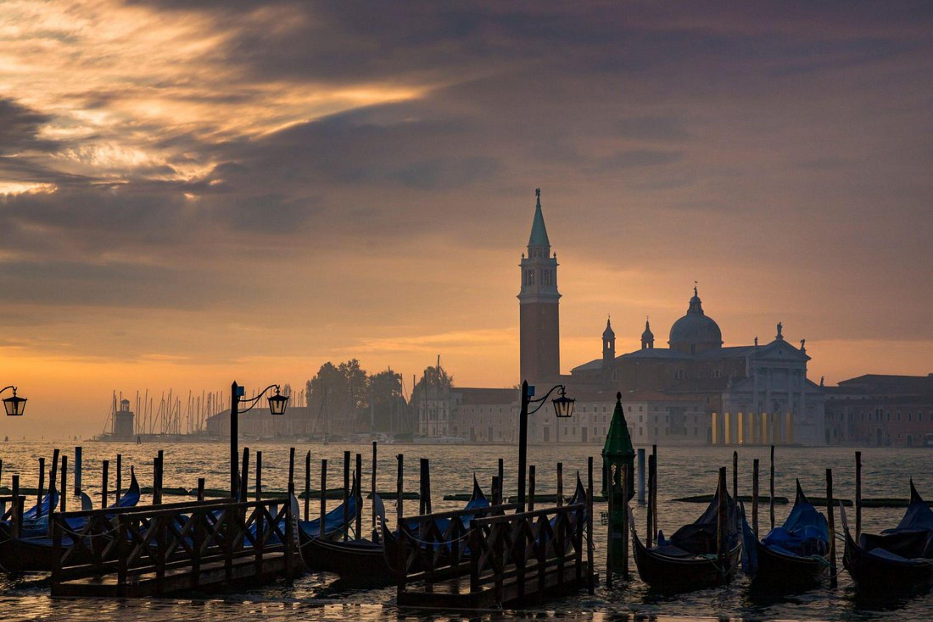 Venice After Dark Ghost Walking Tour