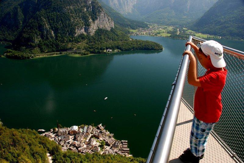 Hallstatt Skywalk & Mondsee Private Day Tour from Salzburg